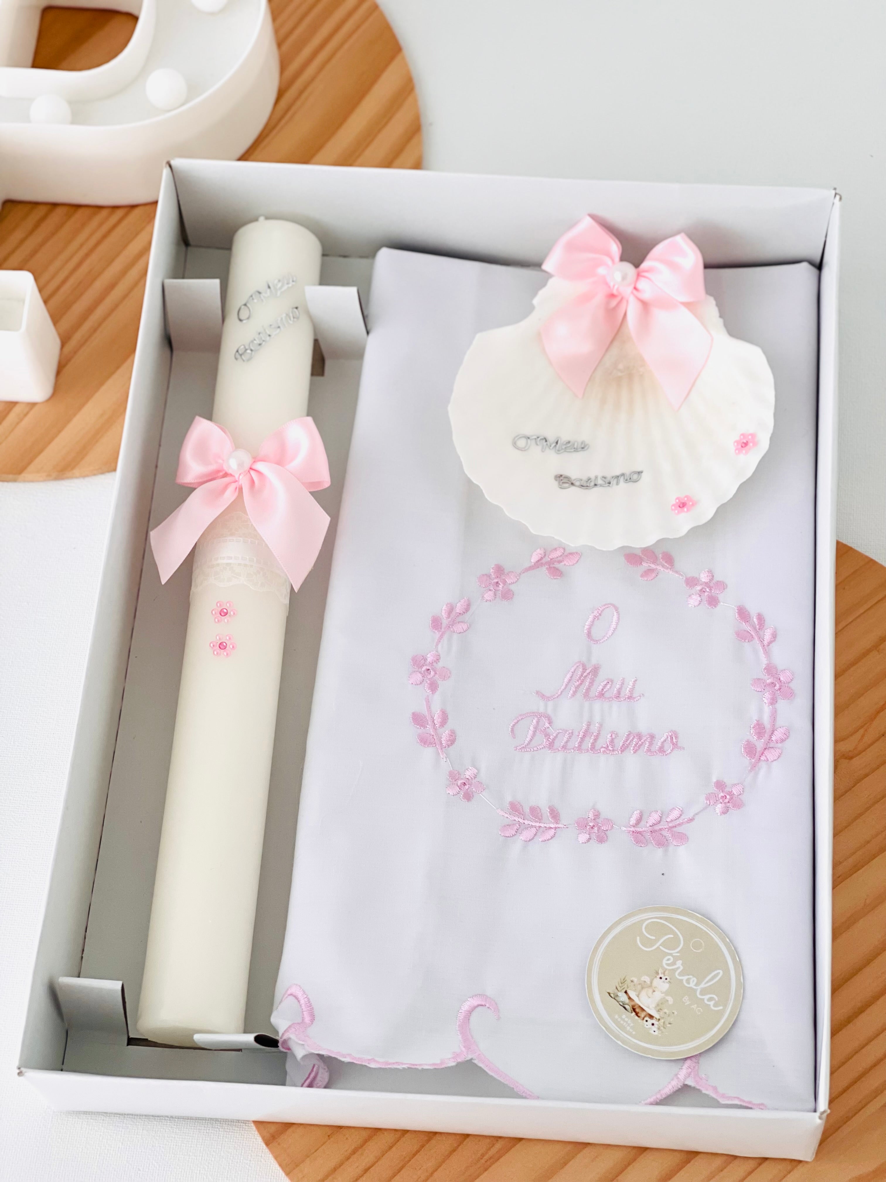 Conjunto para Batizado: vela, toalha e concha Batizado - Ramos