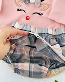Conjunto Renas rosa : gancho, camisola e saia/tapa fraldas
