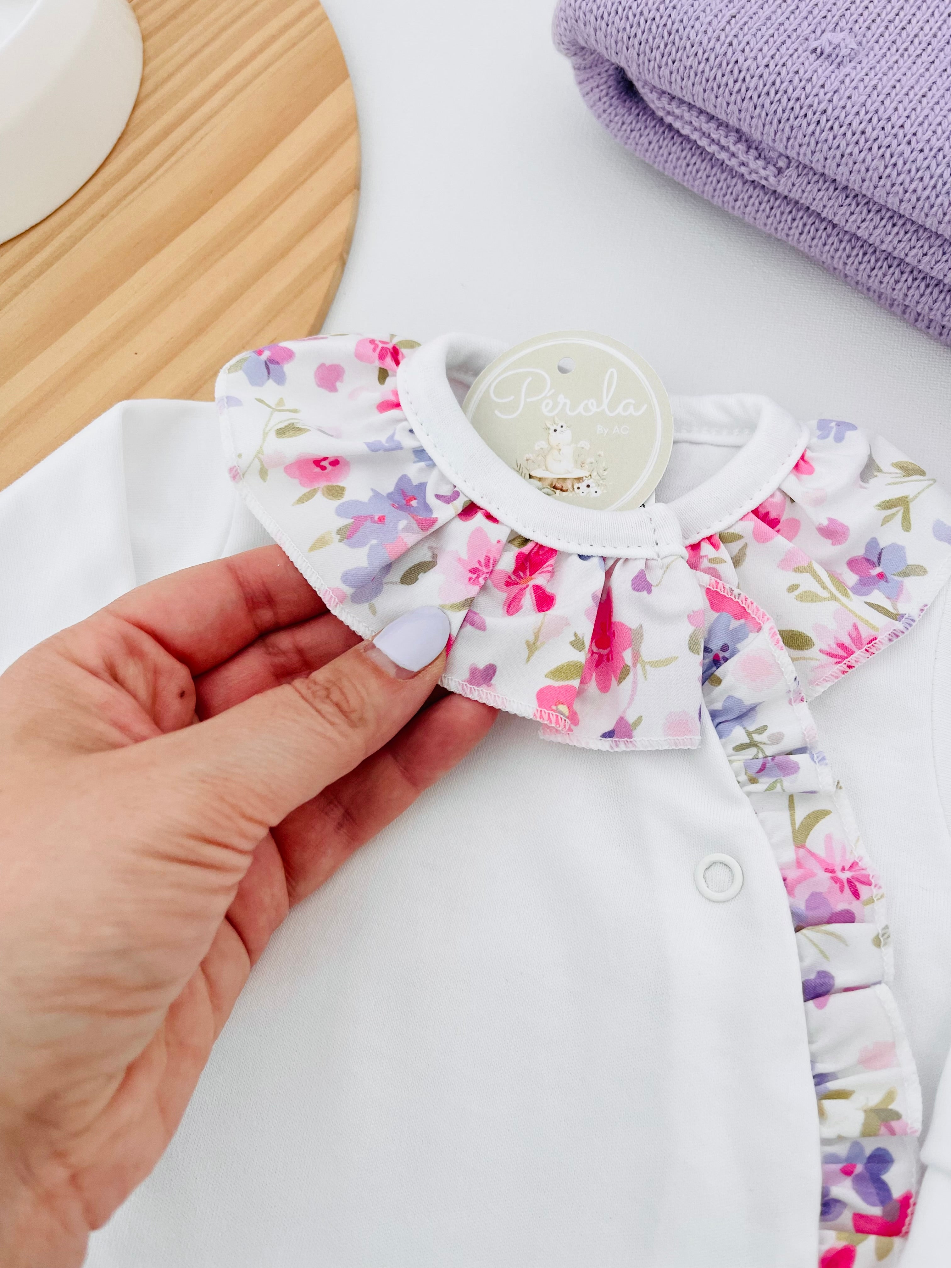 Babygrow em algodão - tema flores