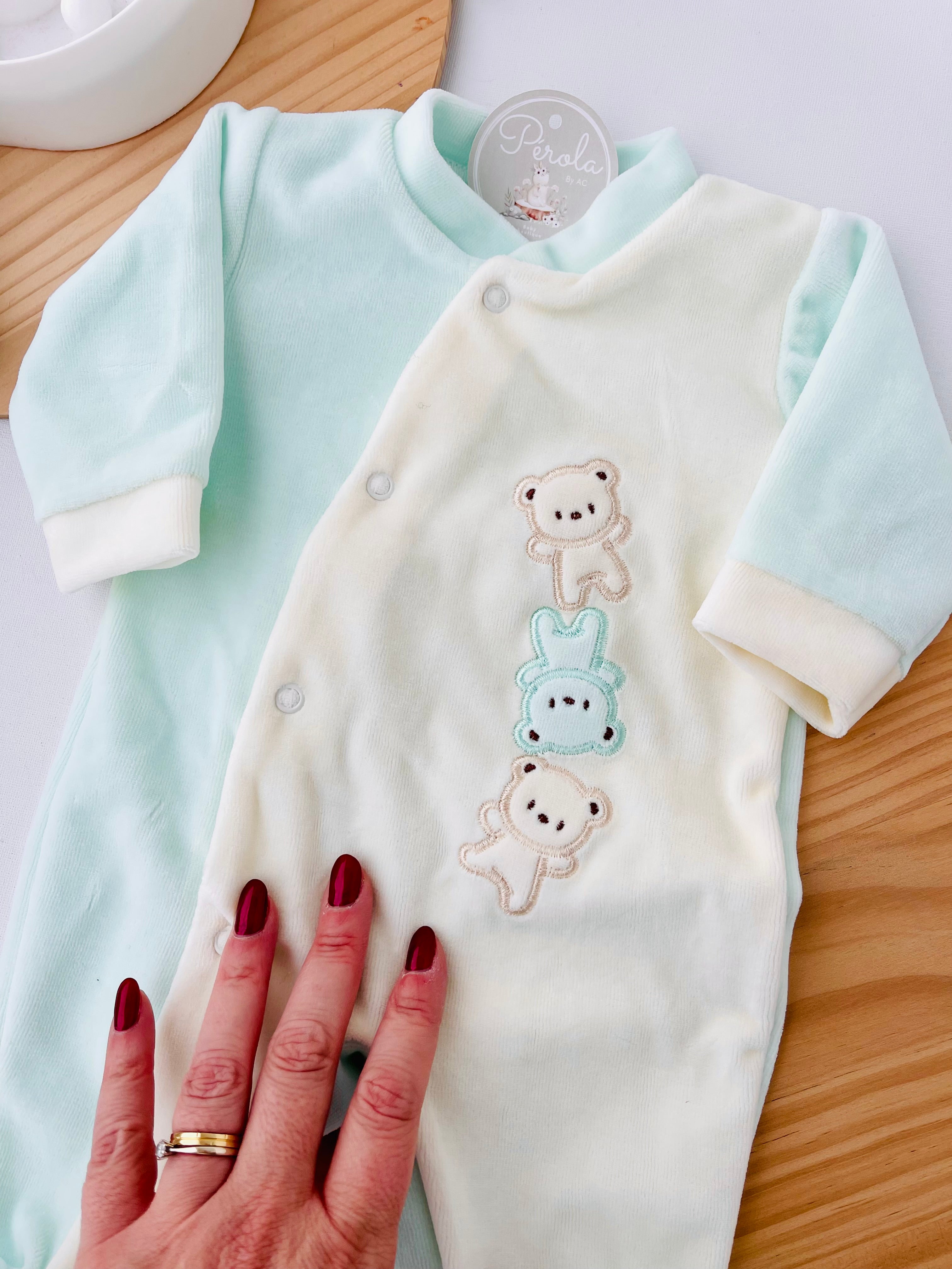 Babygrow veludo amarelo ou verde água