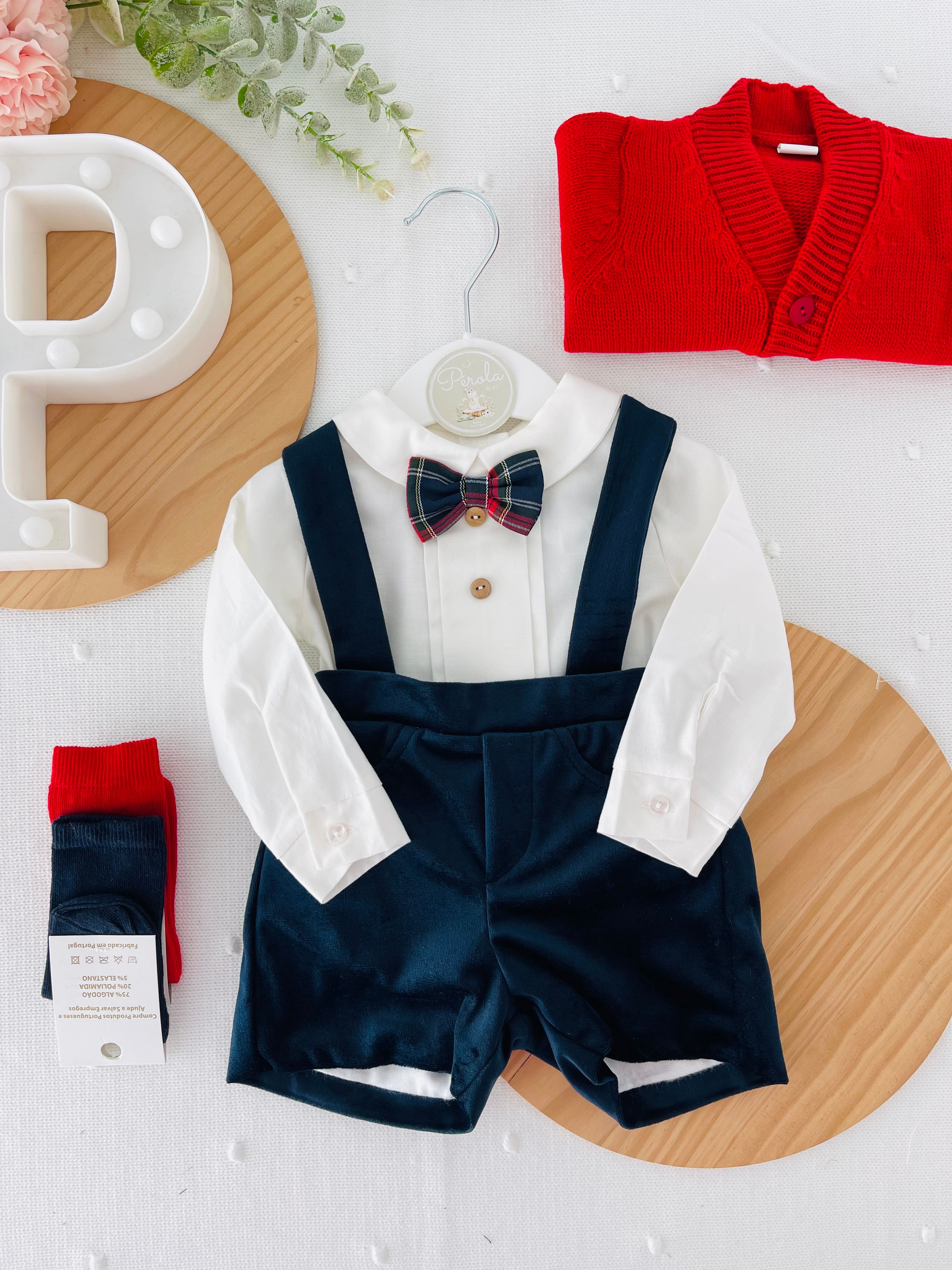 Conjunto premium em veludo: Calções com alças e camisa