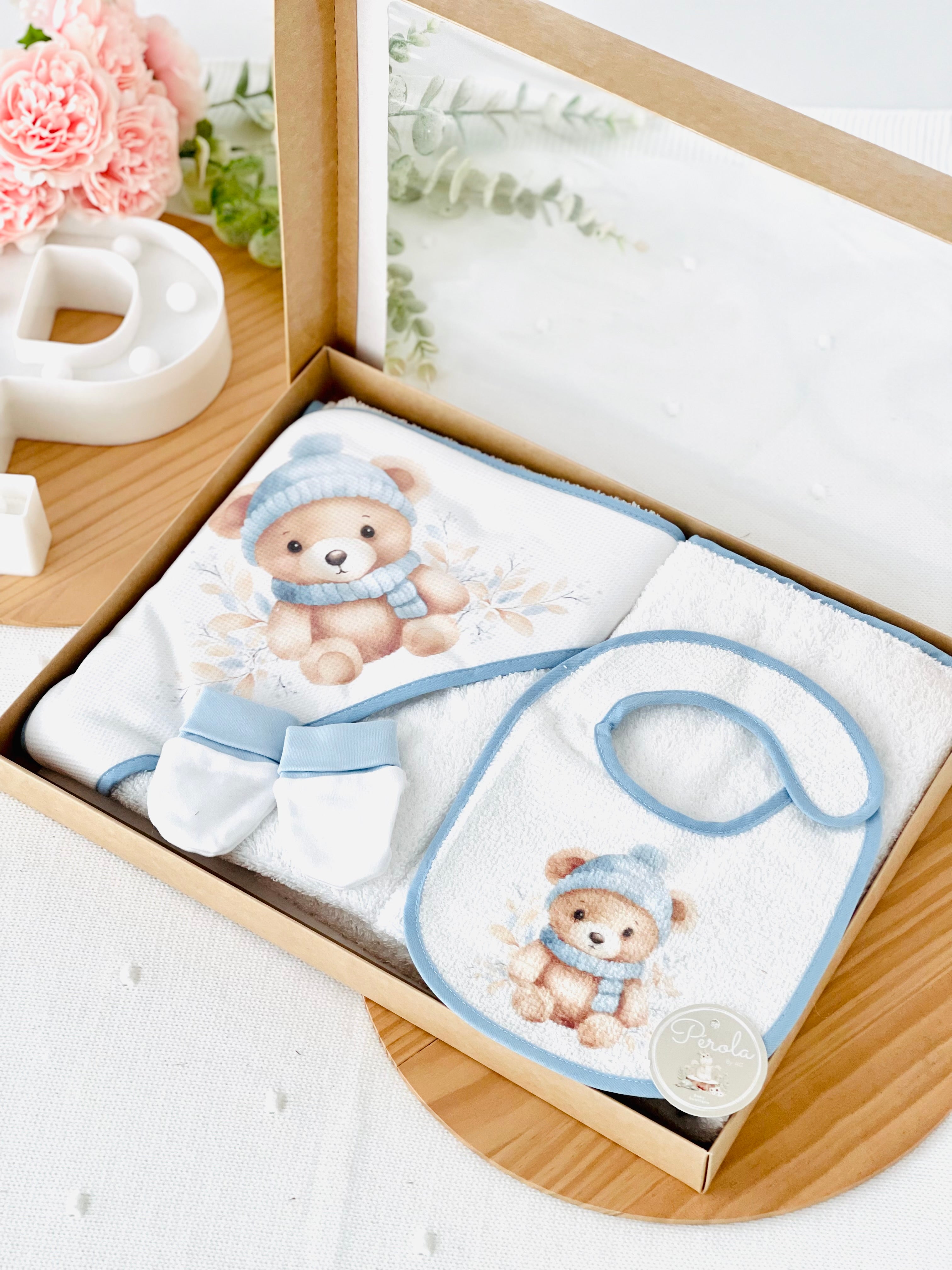 Pack ursinho: toalha de banho, luvas e babete impermeável