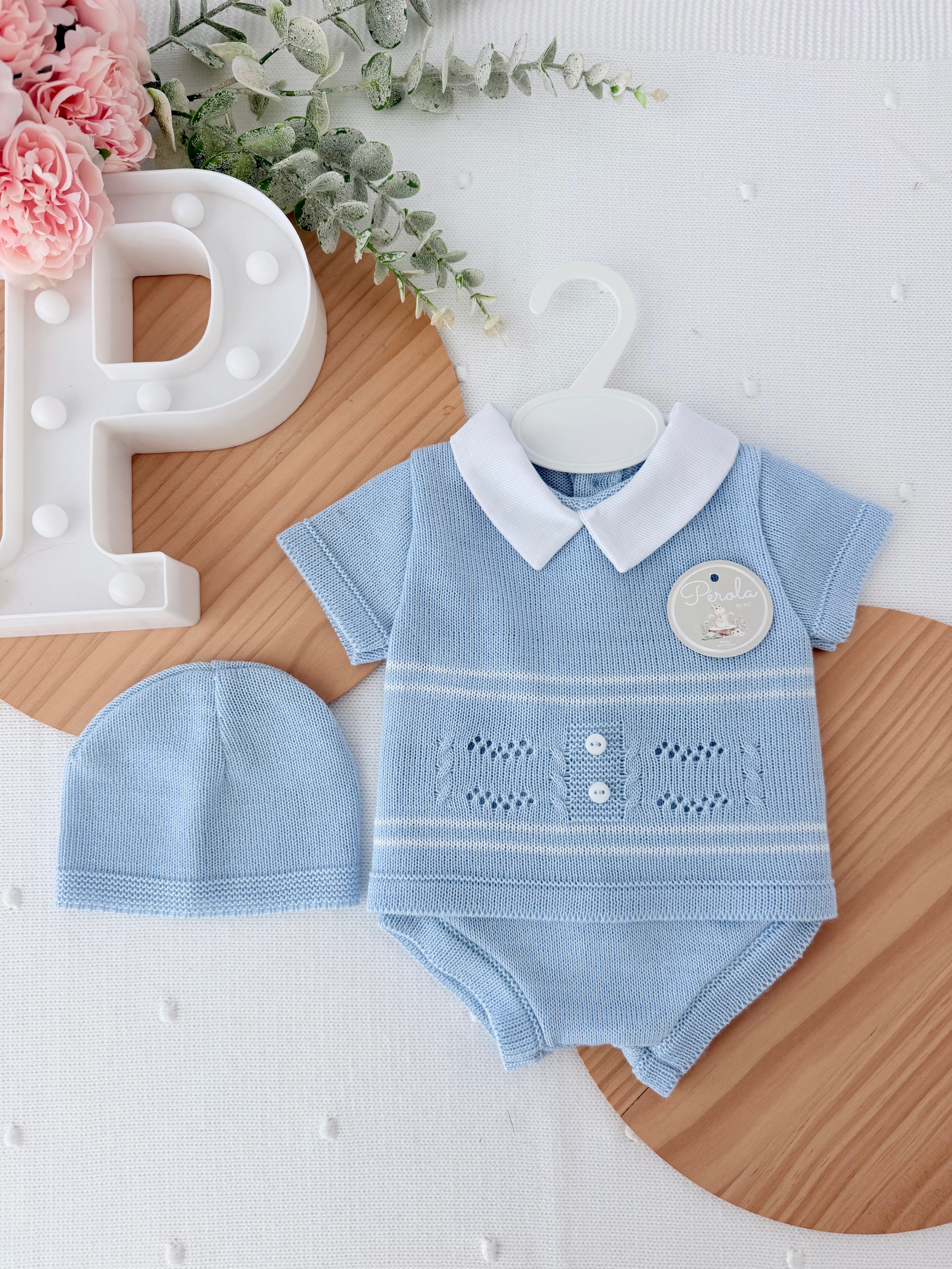 Conjunto azul 3 peças: camisola, tapa fraldas e gorro