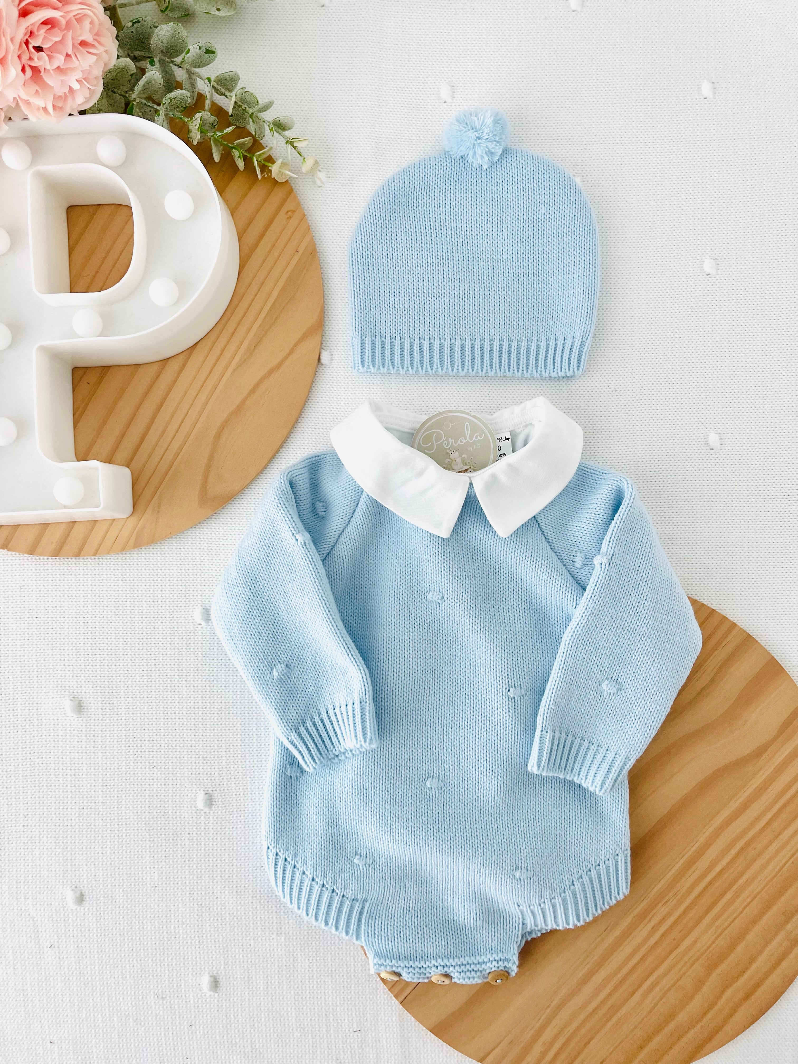 Fofo e gorro pintinhas