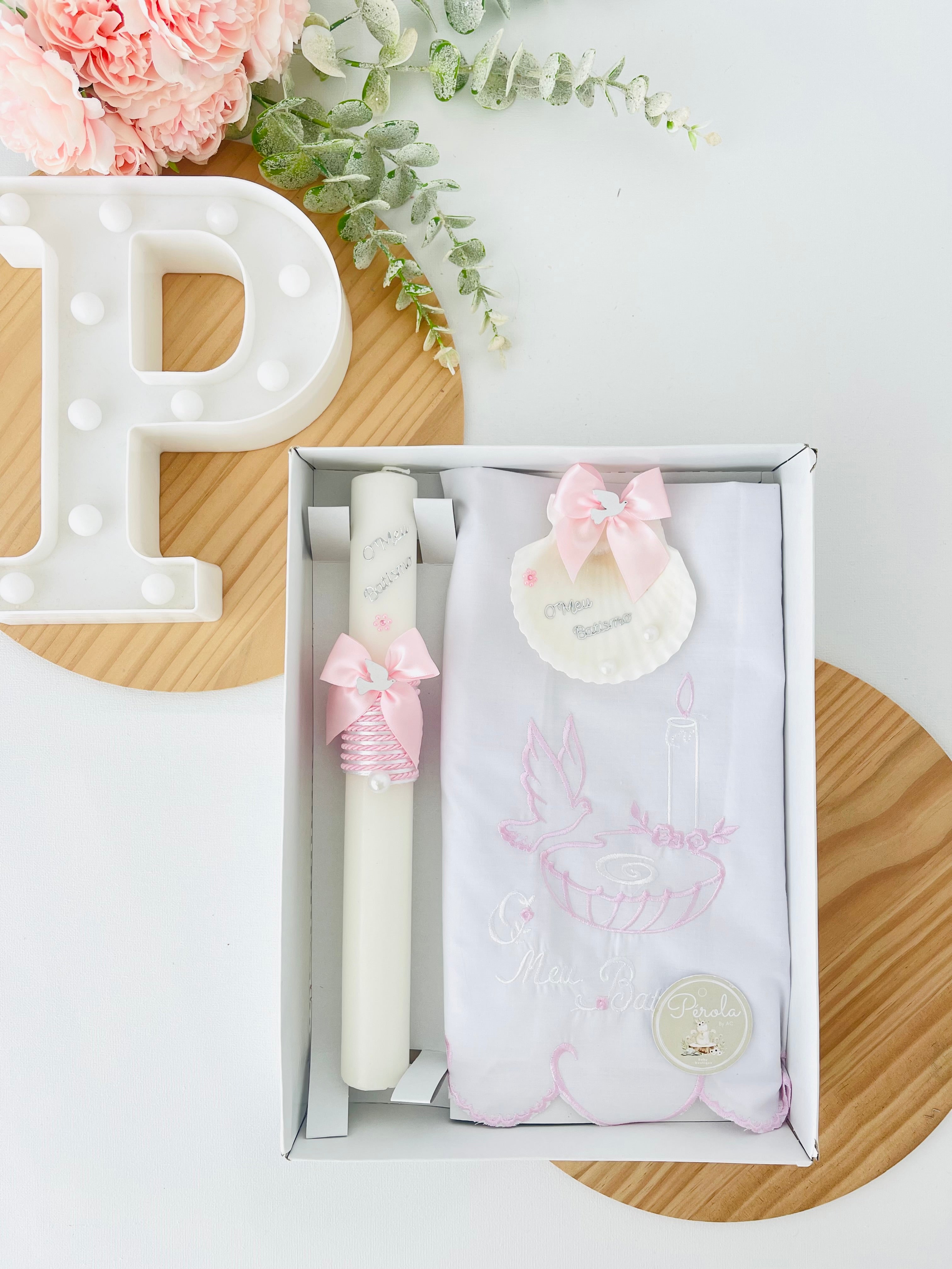 Conjunto para Batizado: vela, toalha e concha Batizado Pomba