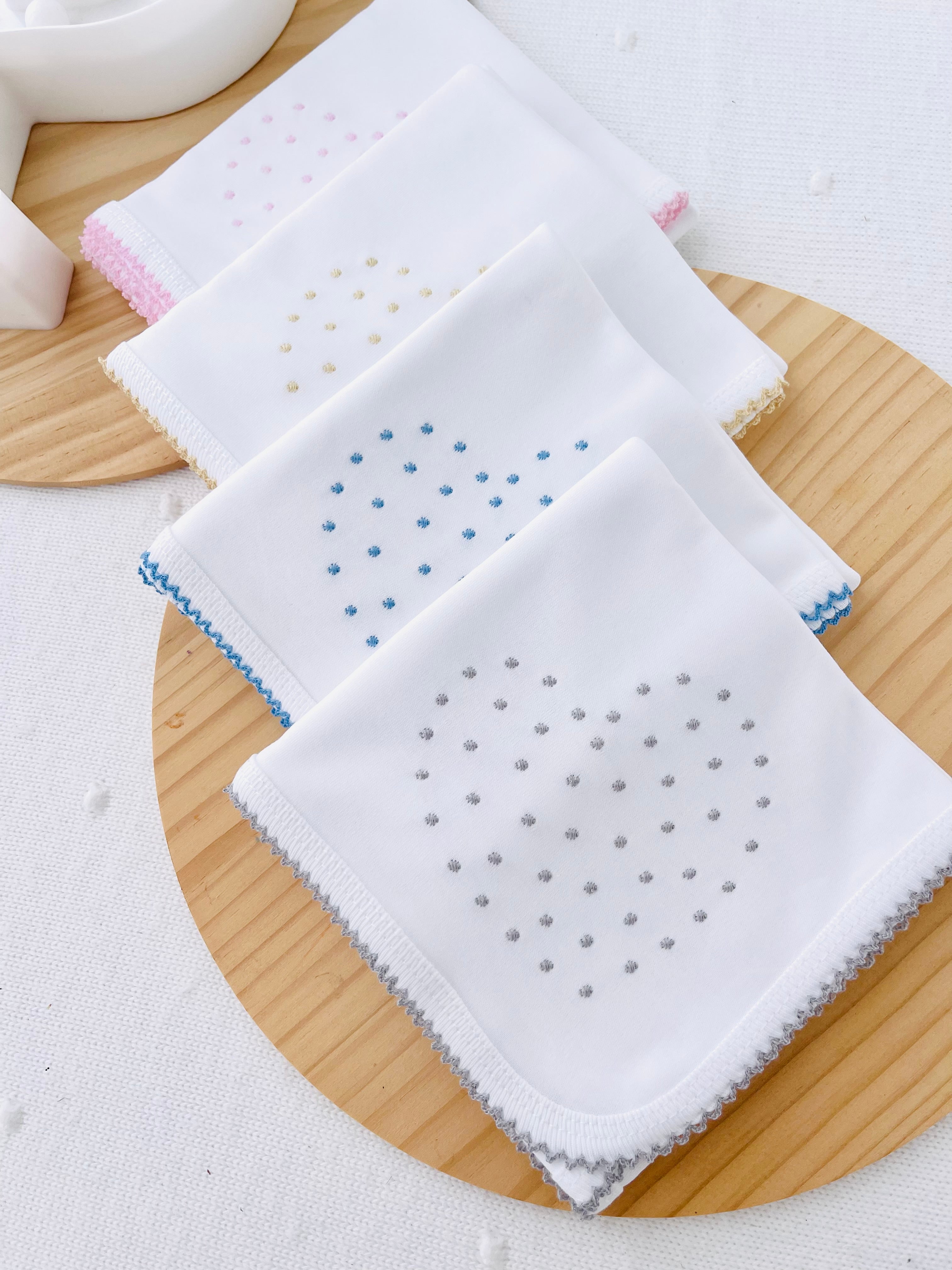 Fralda coração bordado