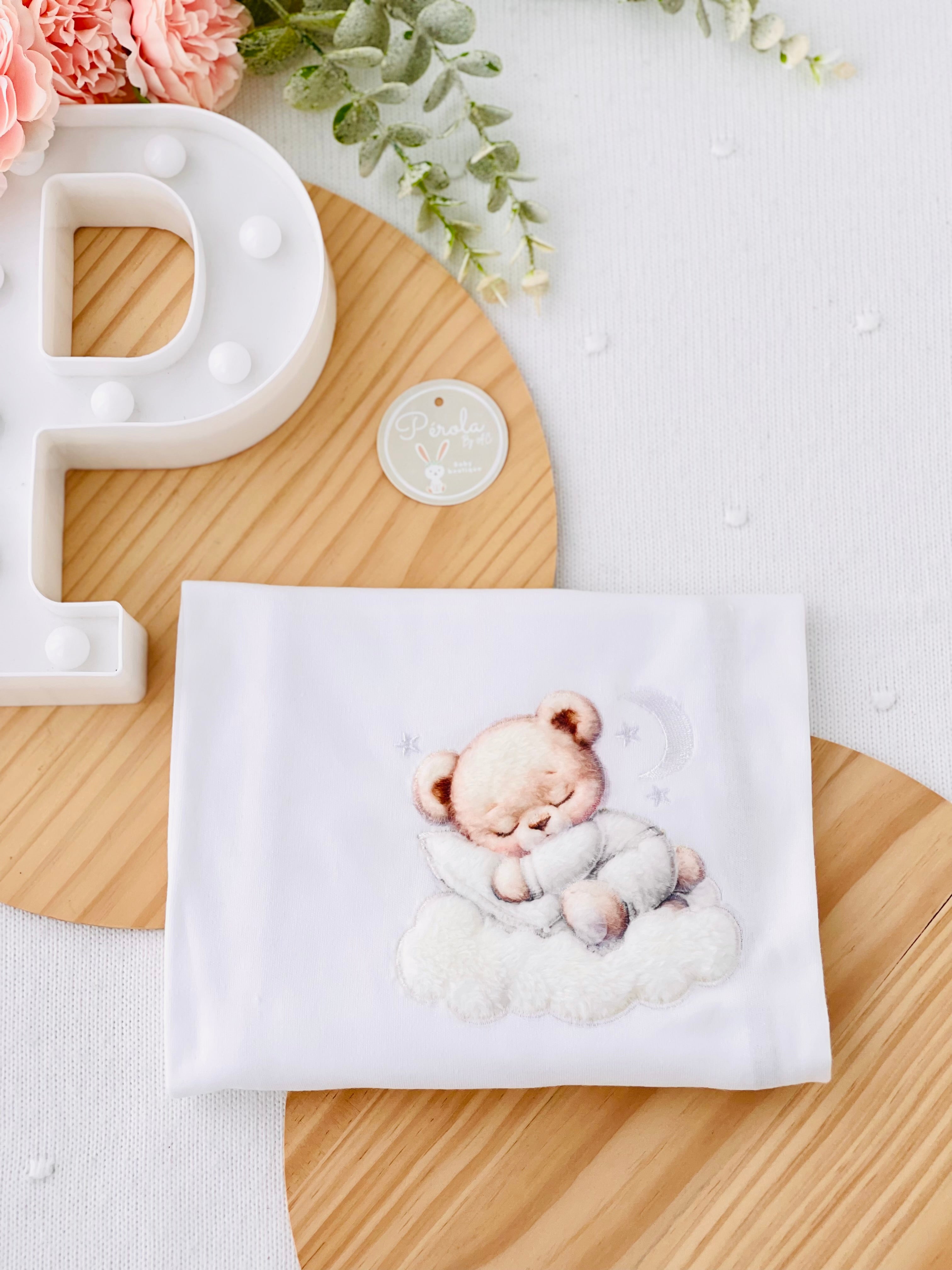 Tapa ovo tema Nas nuvens