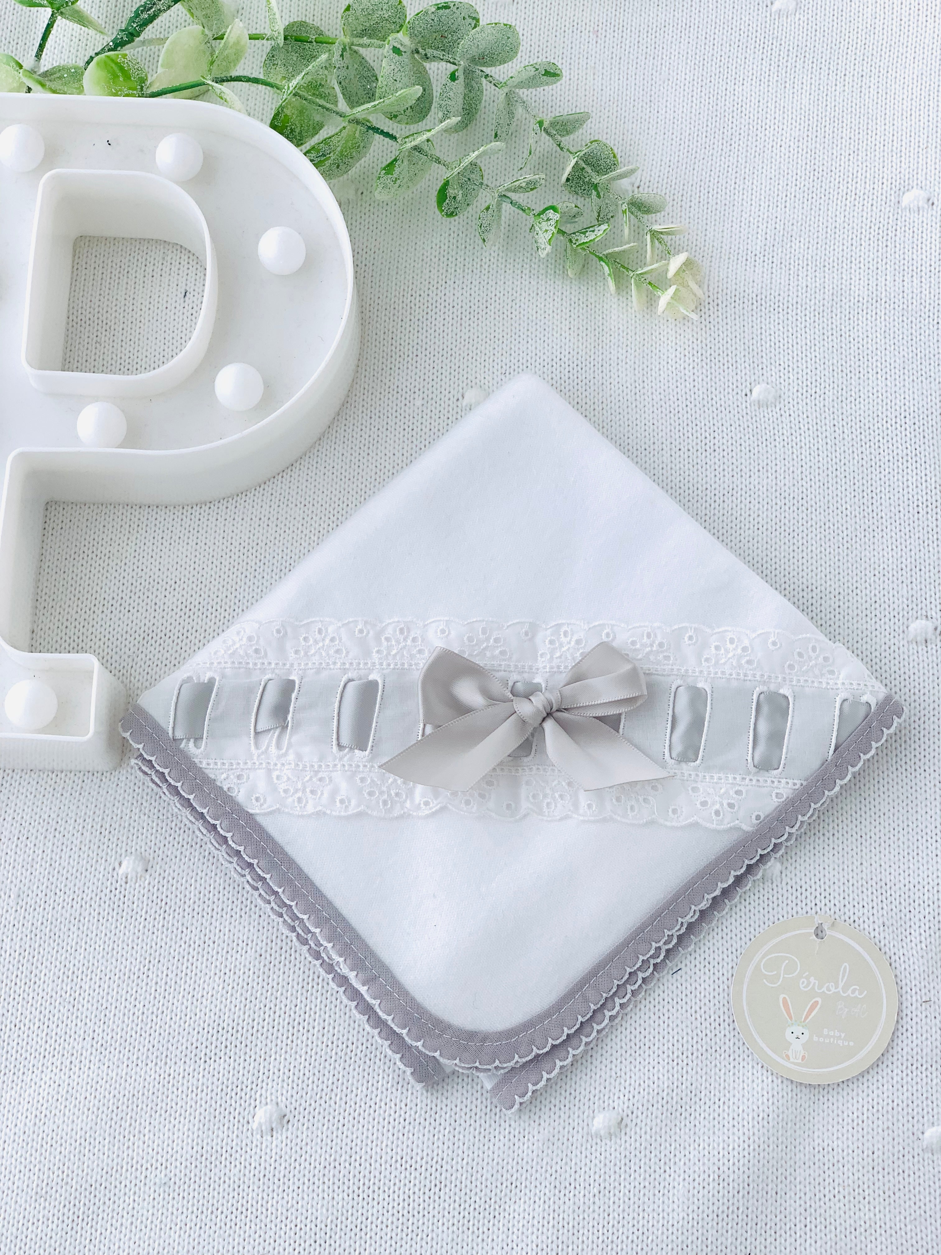 Fralda bordado inglês