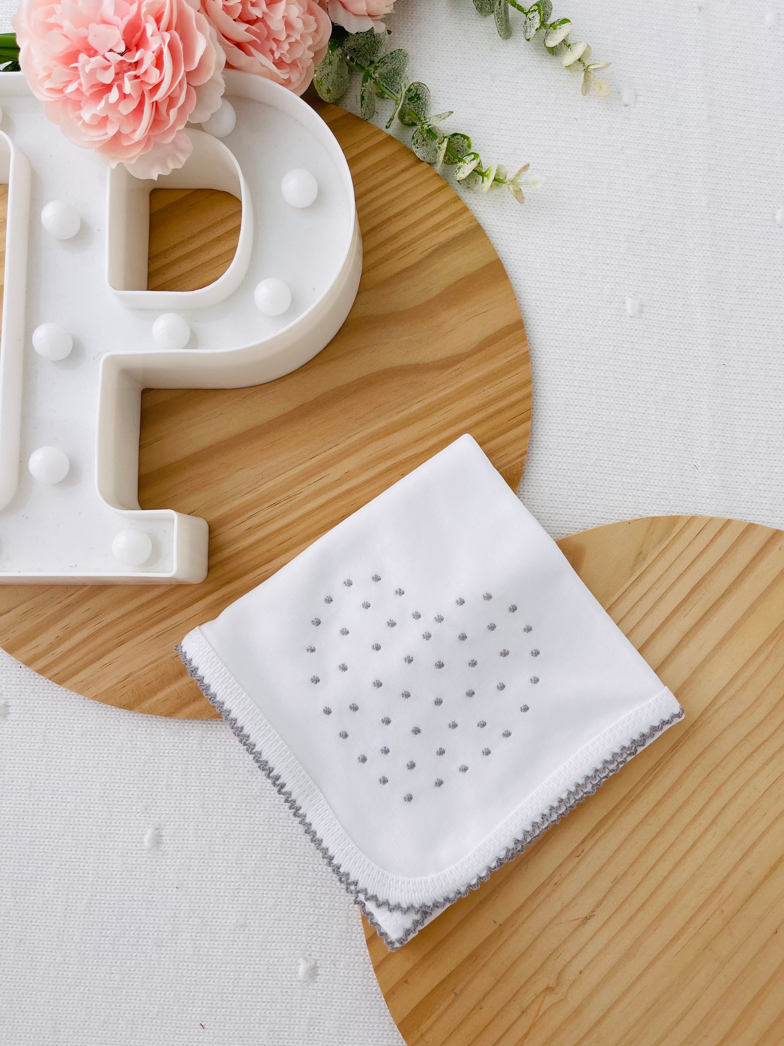 Fralda coração bordado