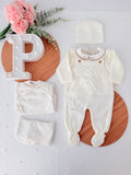 Pack saída de maternidade Pérola 5 peças: body, calças, jardineiras, camisola e gorro