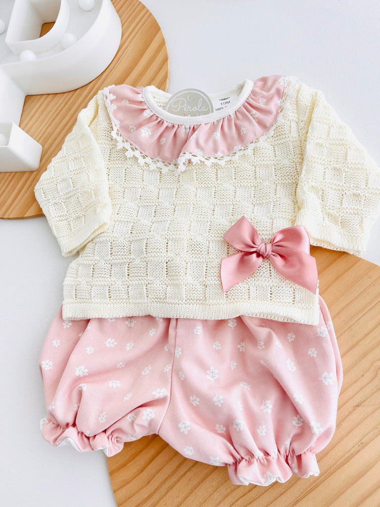 Conjunto rosa: Camisola e calções - Primavera Verão