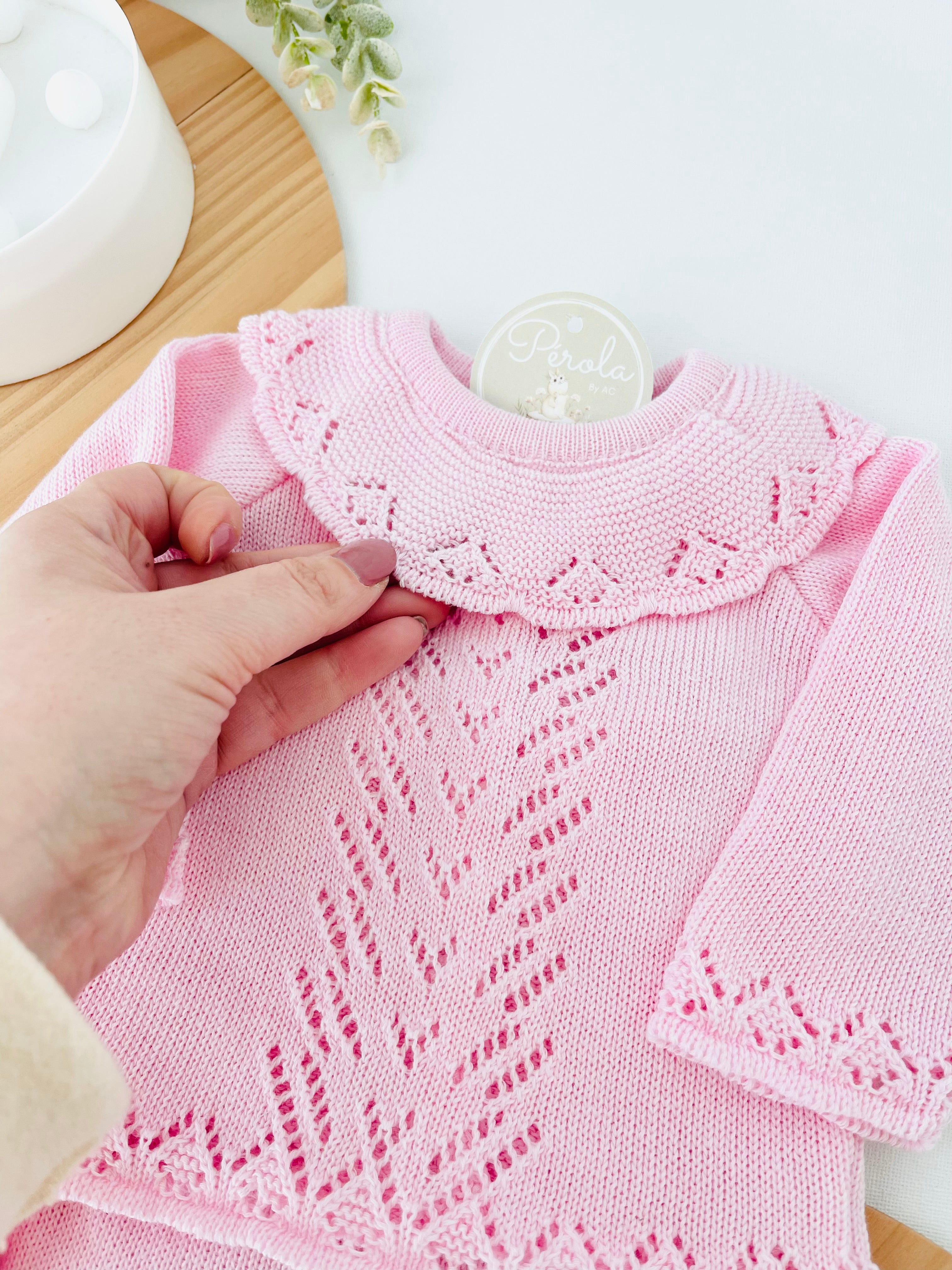 Conjunto malha com golinha: camisola, calças e touca