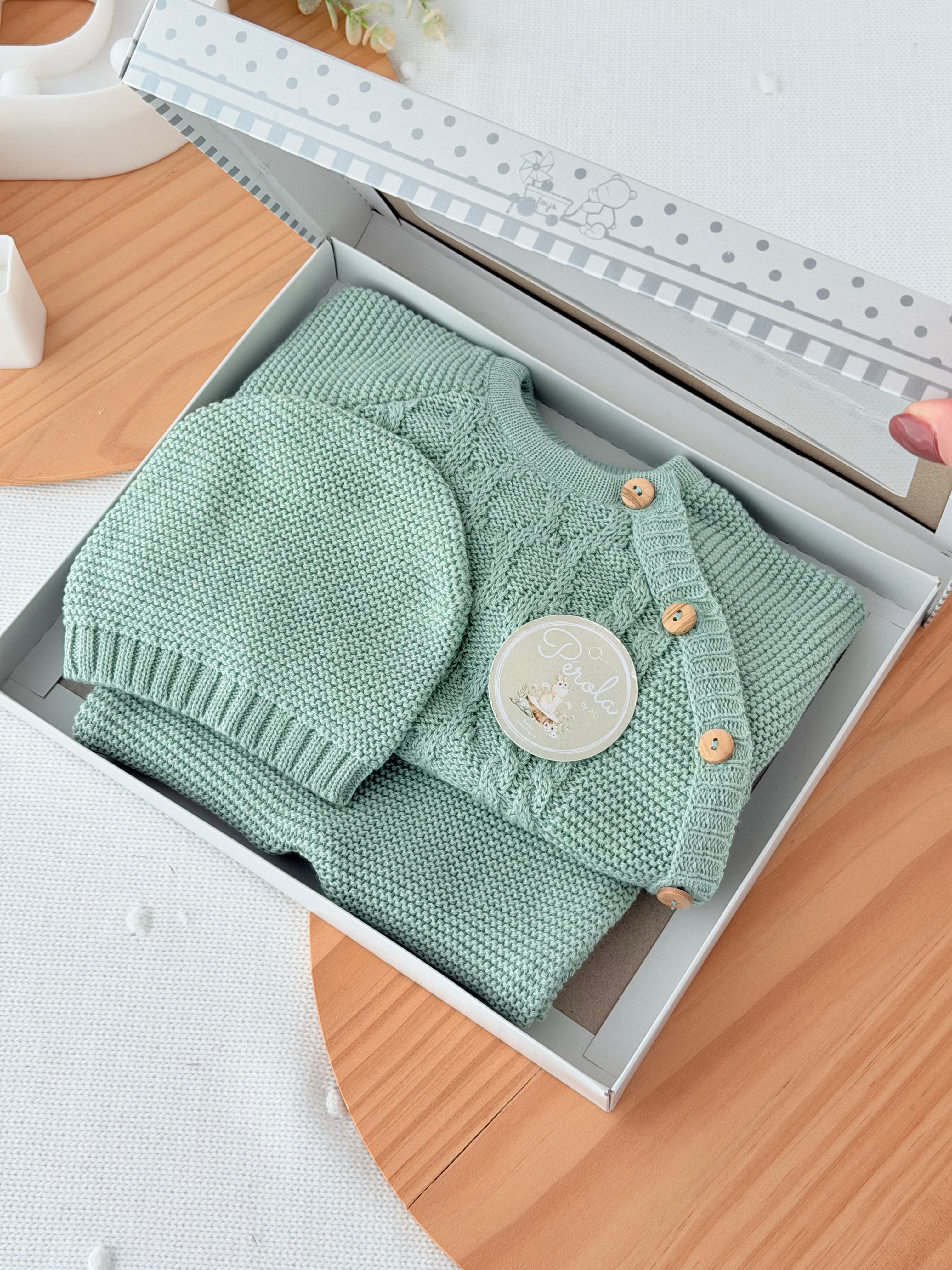 Conjunto malha 100% algodão: camisola, calças e gorro
