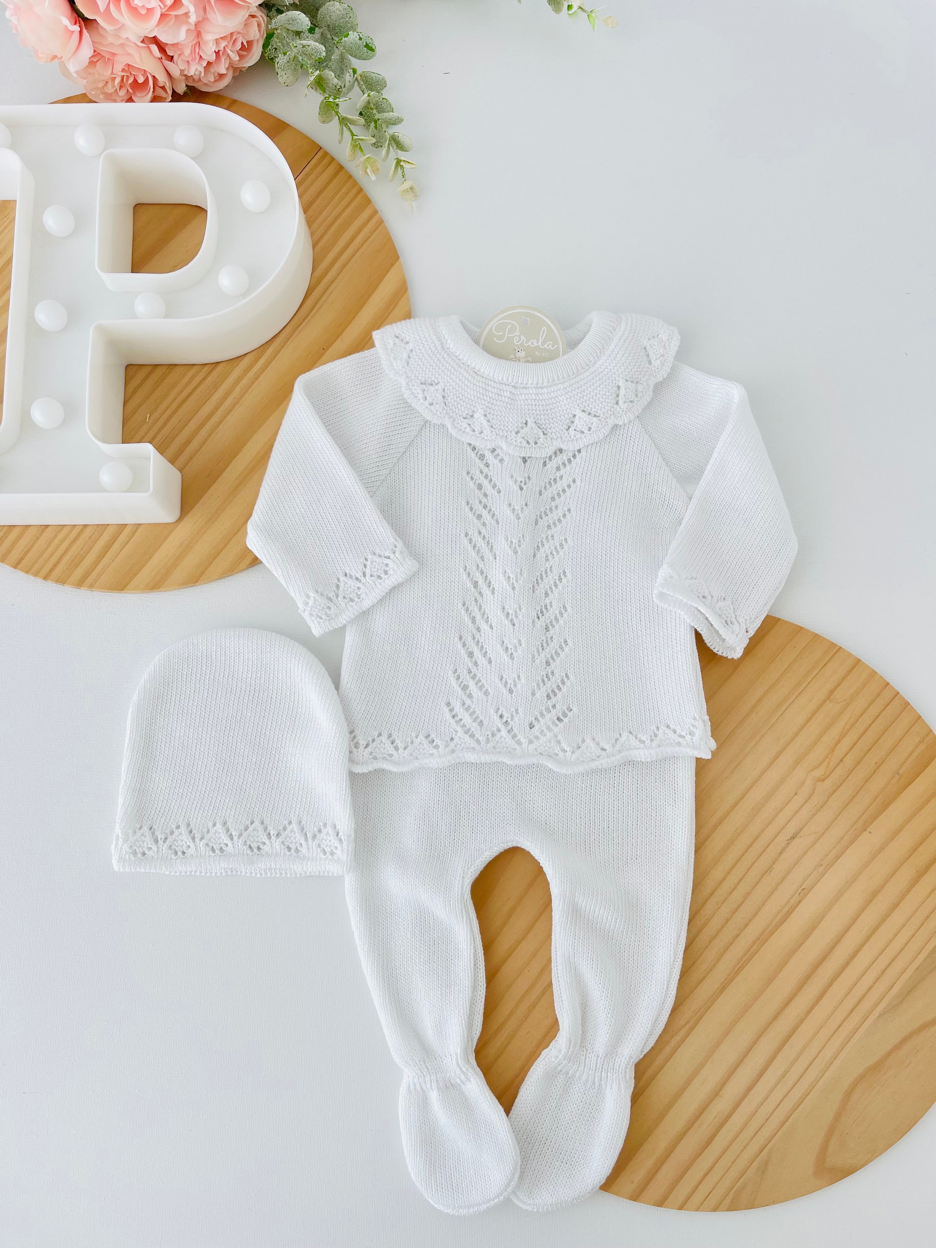 Conjunto malha com golinha: camisola, calças e touca