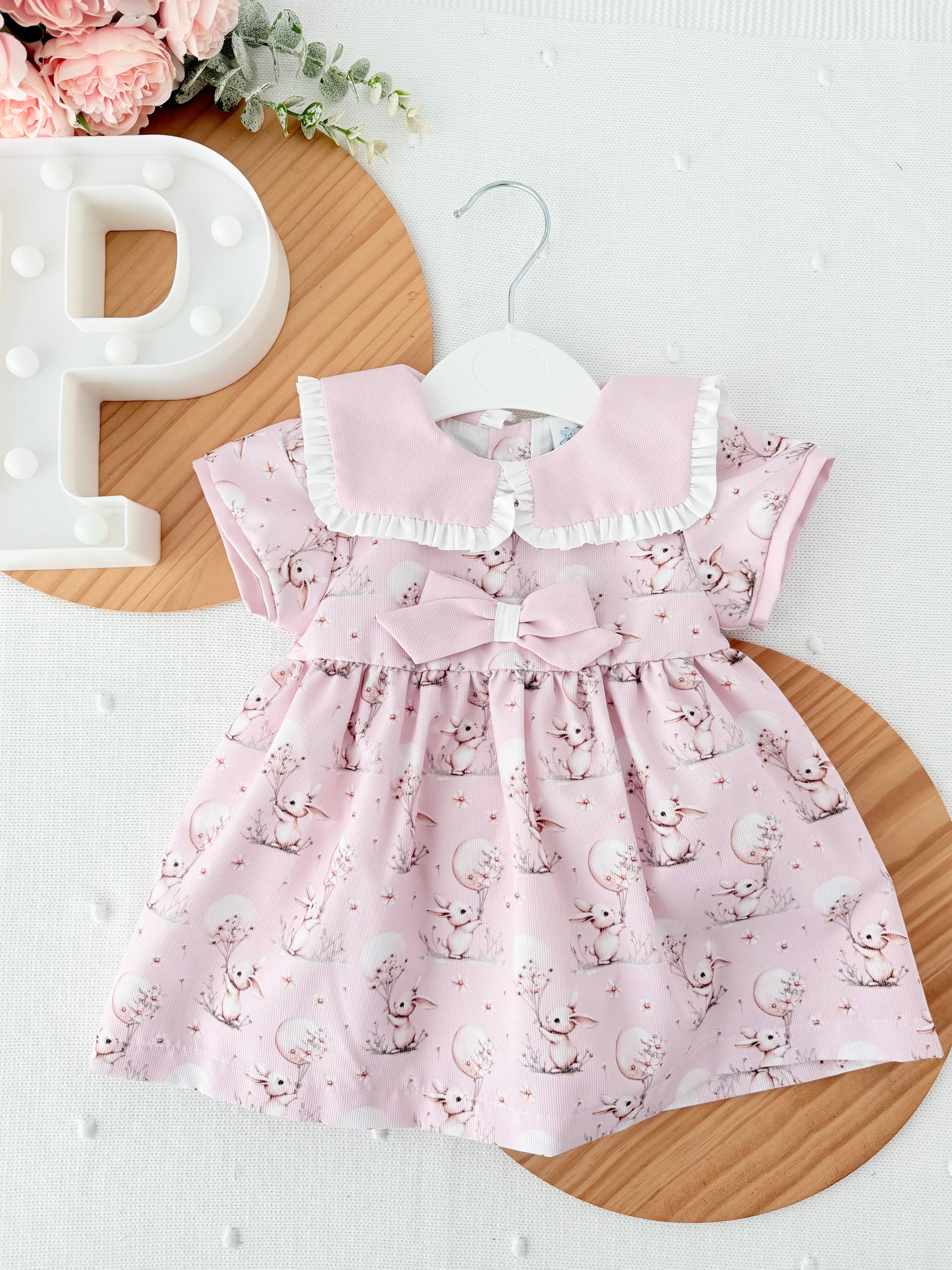 Vestido e tapa fraldas coelhinhos