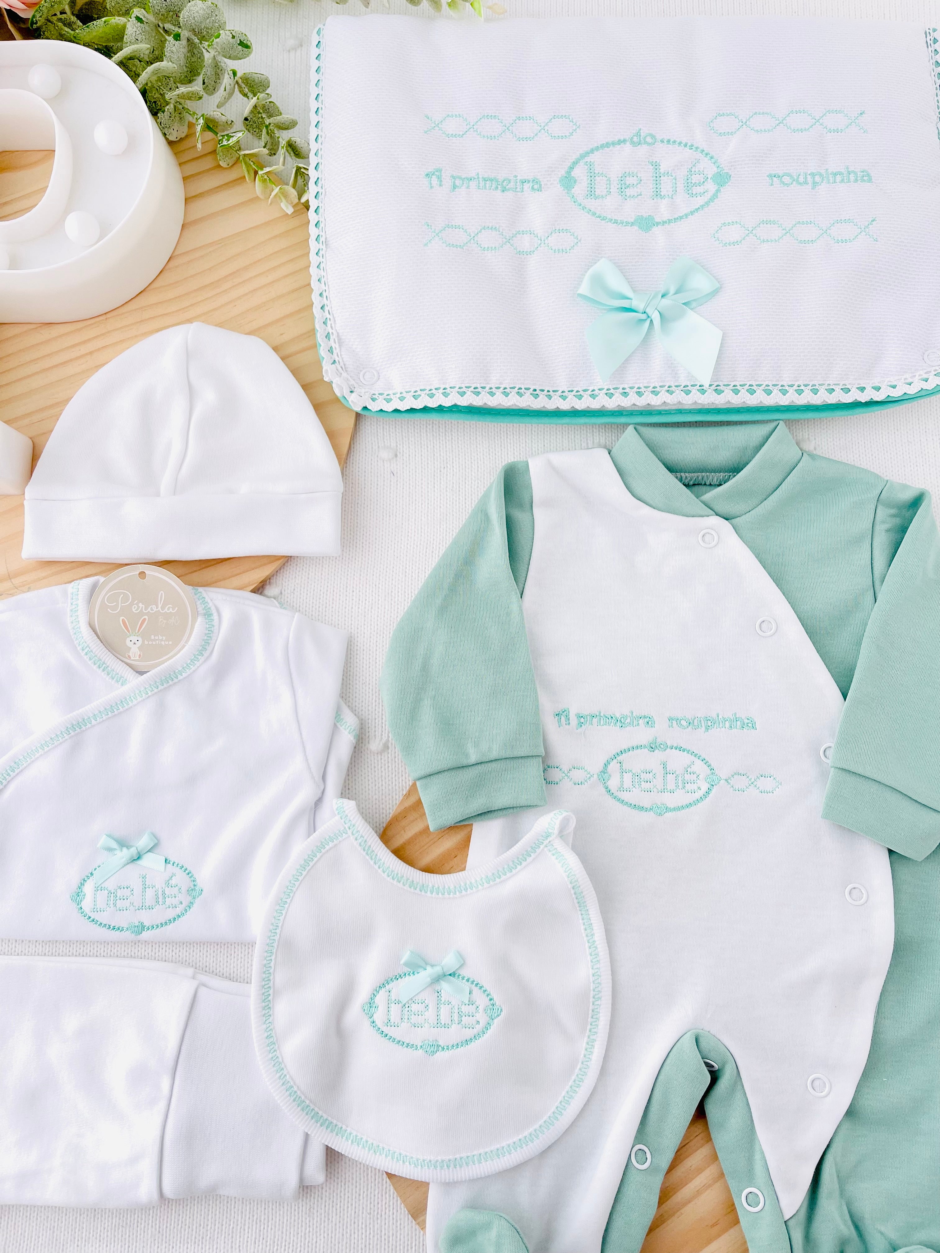 Conjunto primeira roupinha tema Bebé - 6 peças algodão