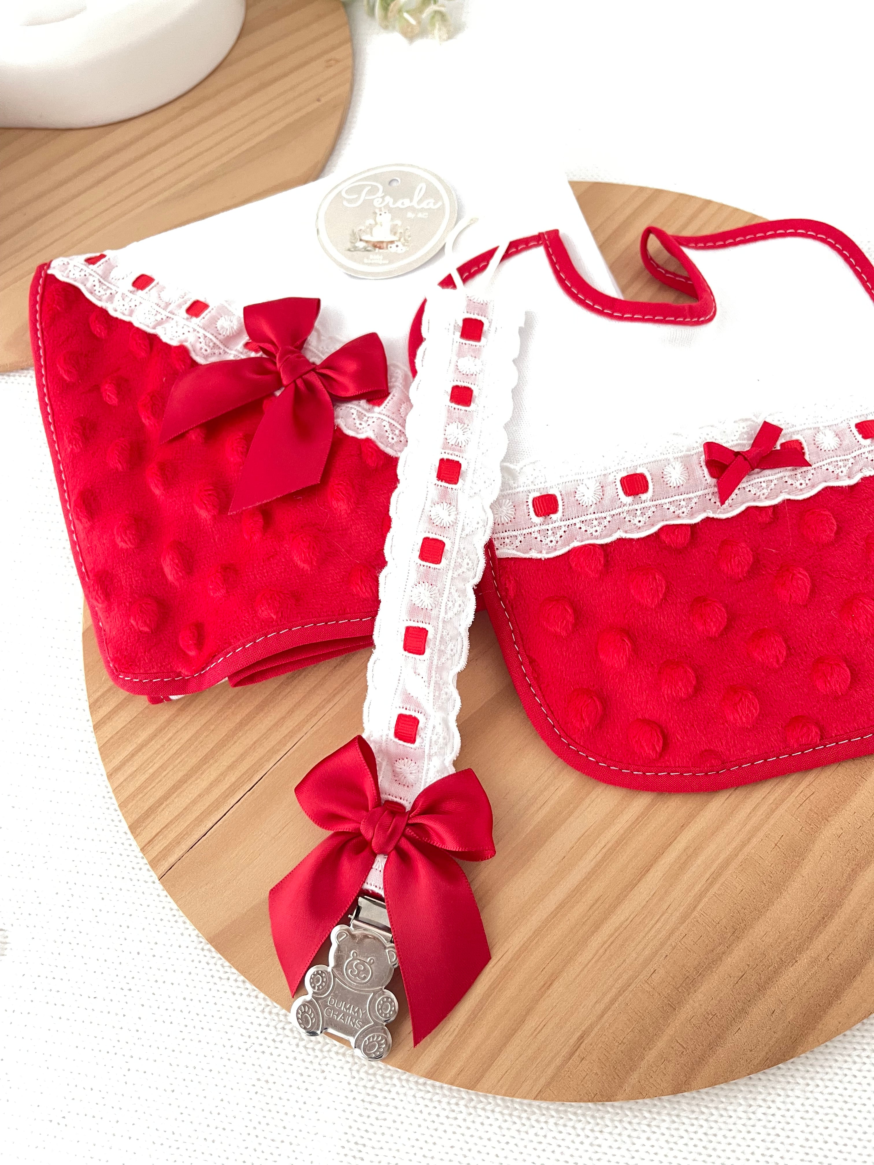 Pack bebé vermelho : Babete, fralda e prende chupetas