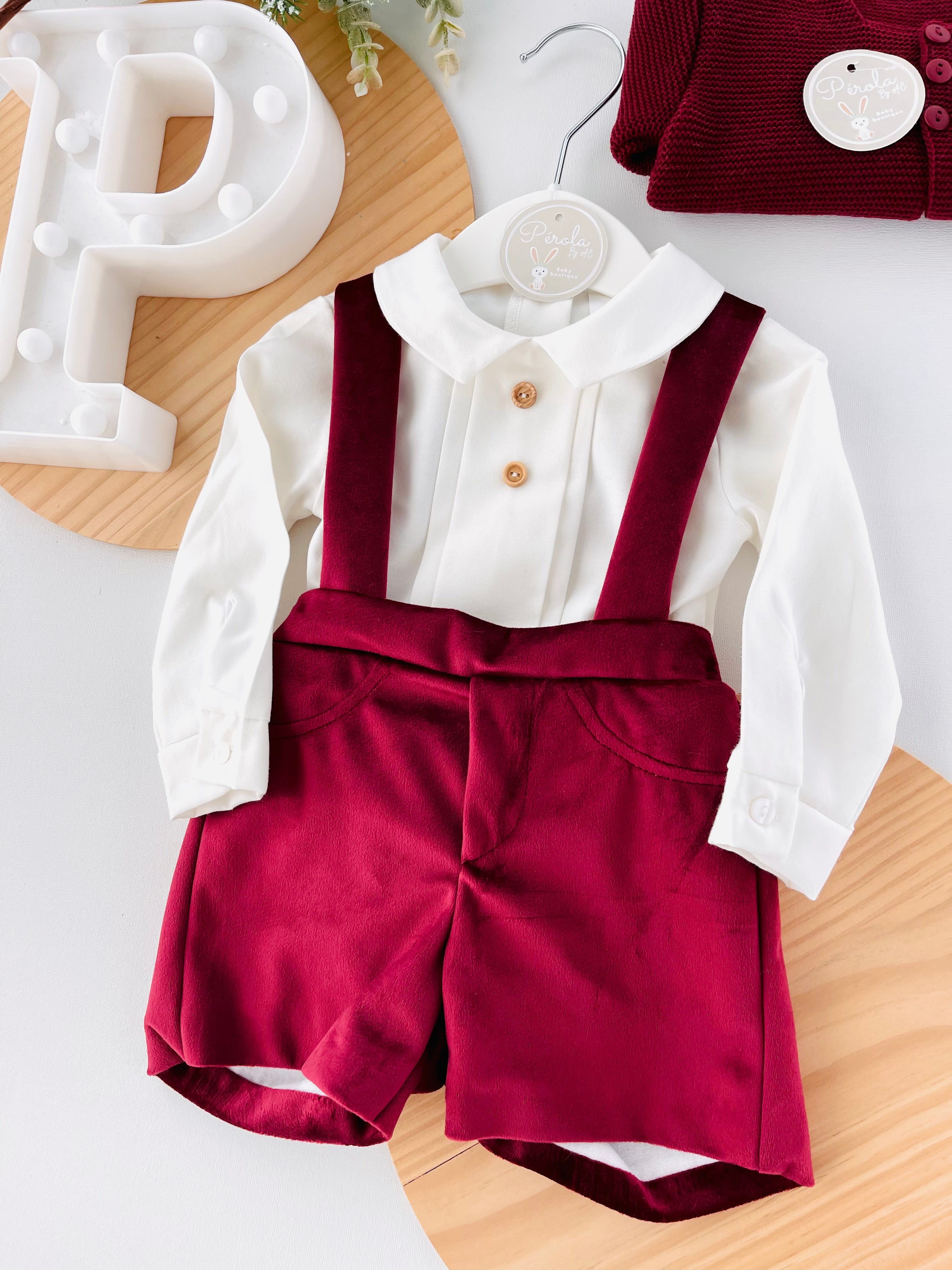 Conjunto premium em veludo: Calções com alças e camisa