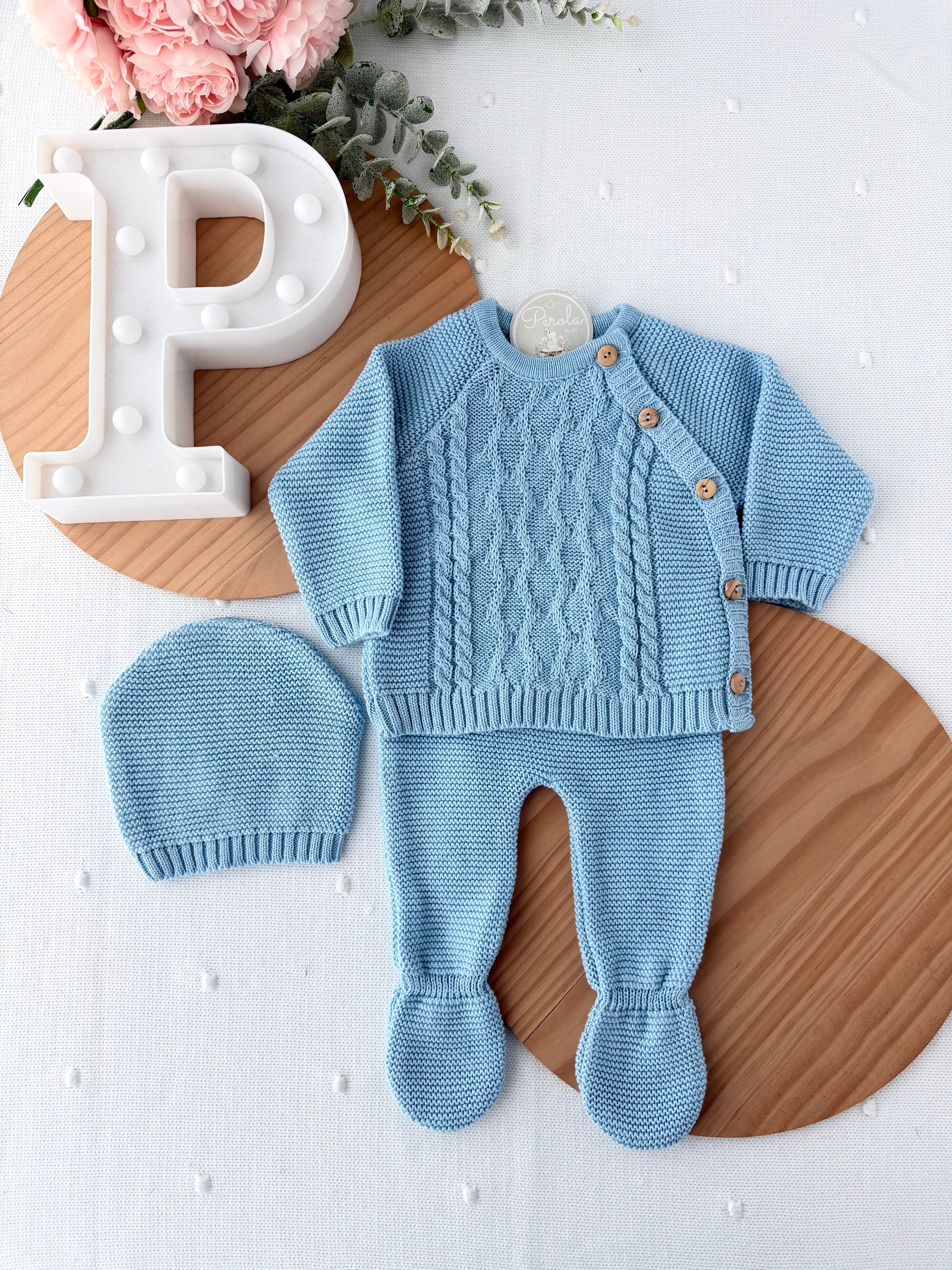 Conjunto malha 100% algodão: camisola, calças e gorro