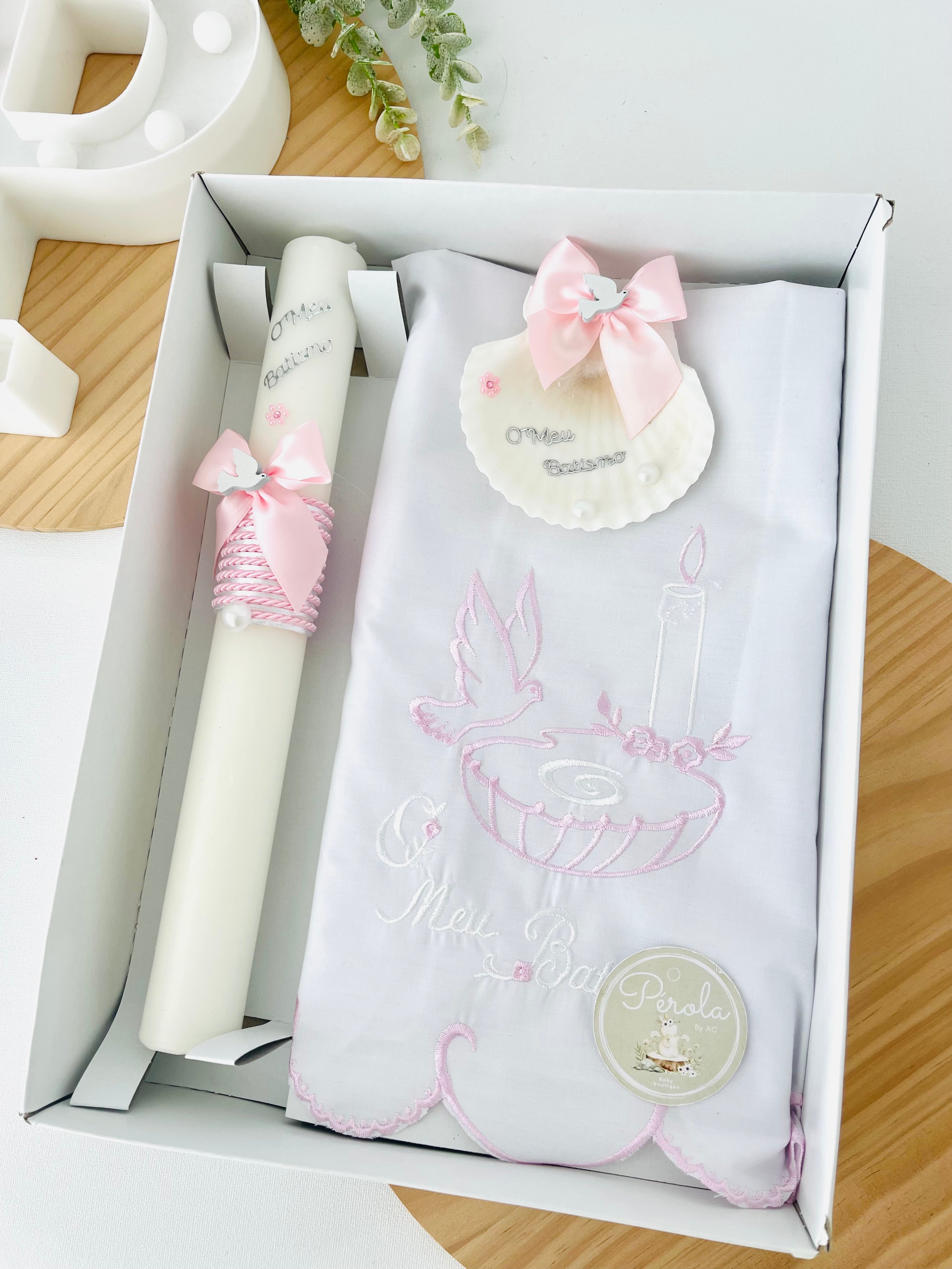 Conjunto para Batizado: vela, toalha e concha Batizado Pomba