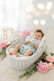 Conjunto cerimónia para menino: calções, camisa e laço