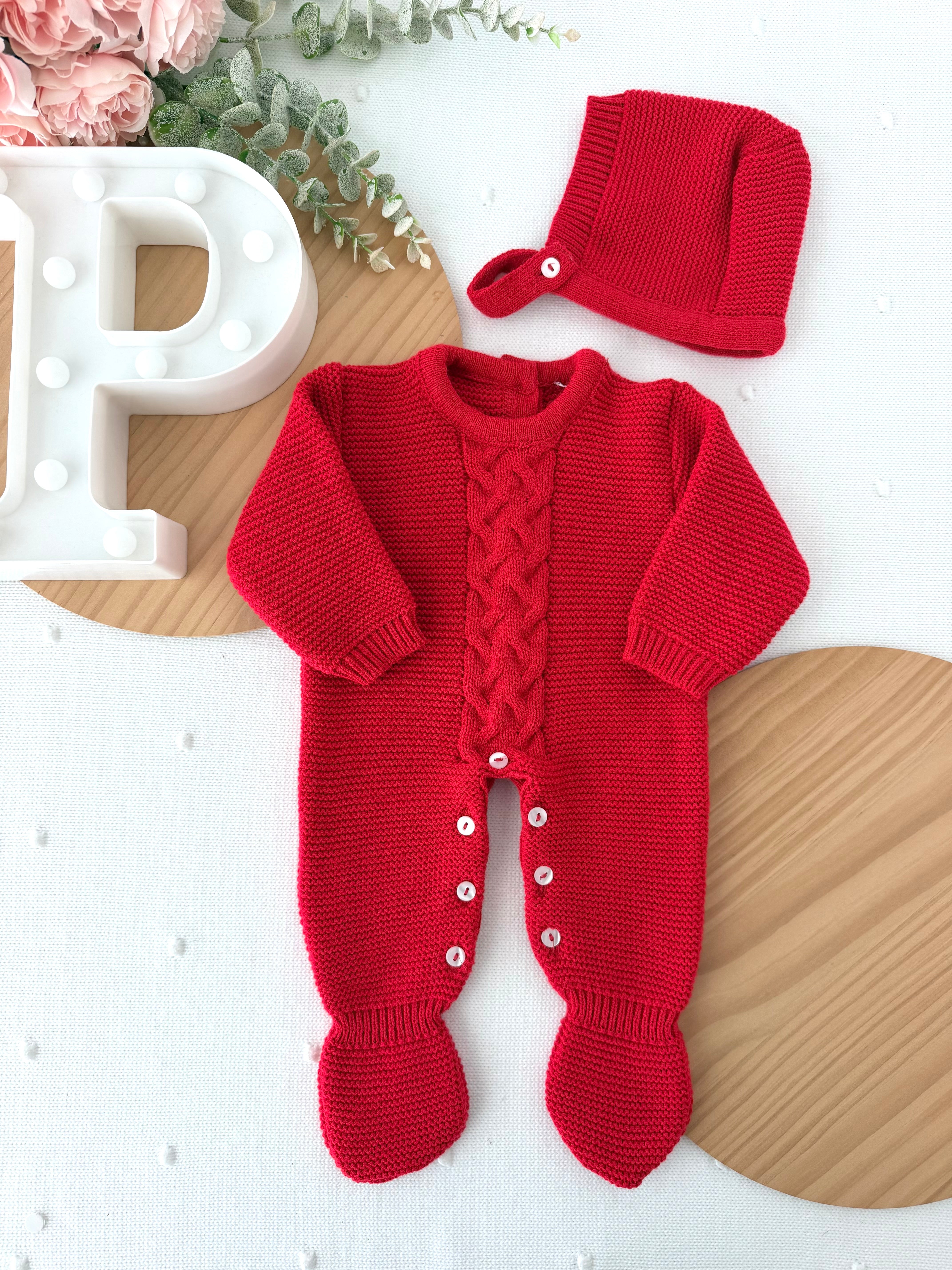 Babygrow e touca vermelho- saída de maternidade