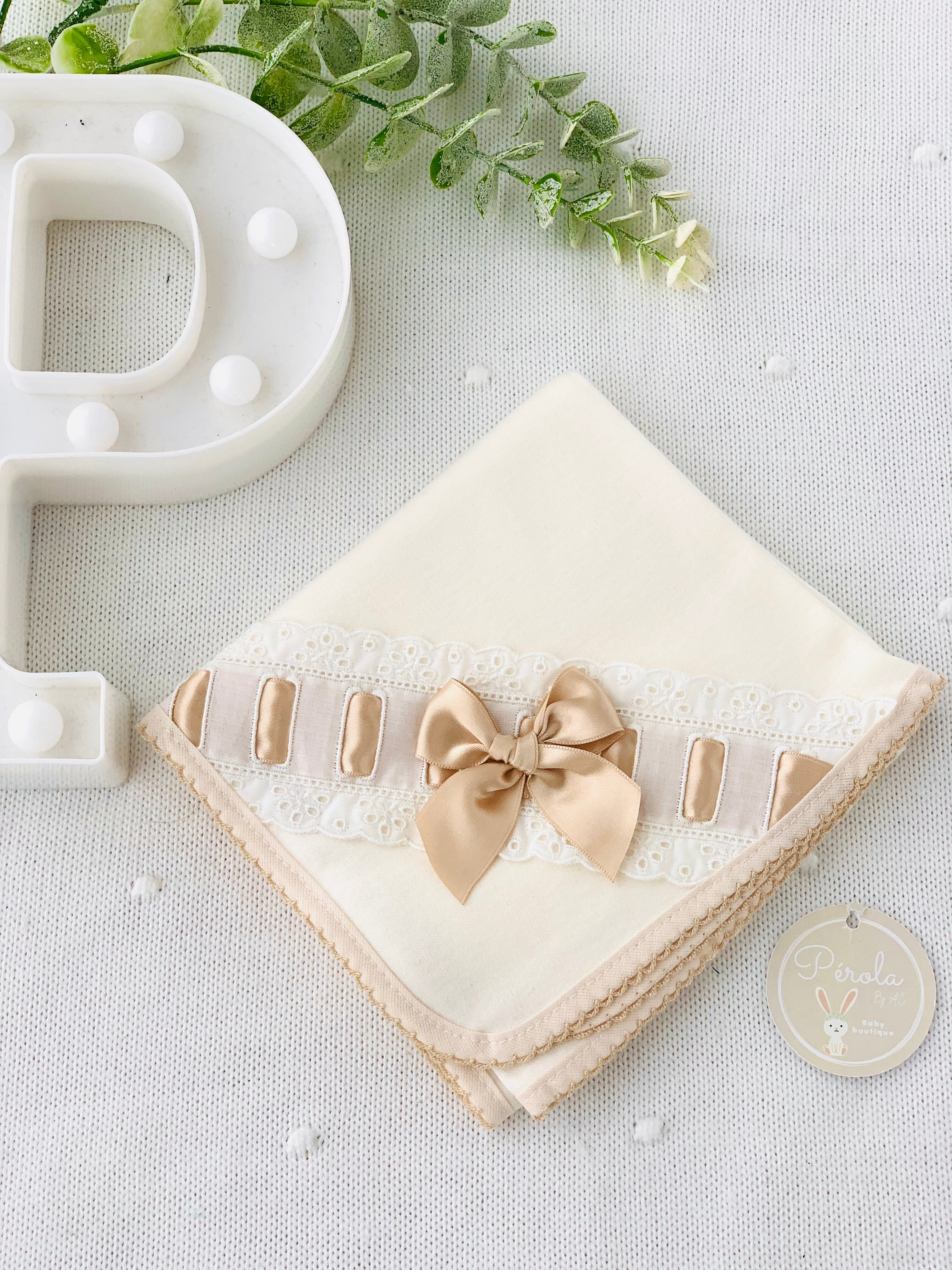 Fralda bordado inglês