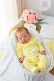 Conjunto primeira roupinha veludo em Amarelo