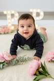 Conjunto dinossauro menino: camisola com capuz e calções
