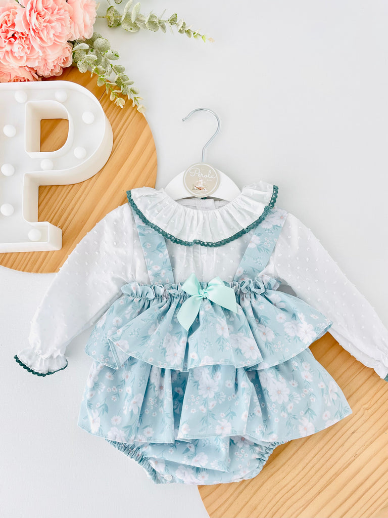 Conjunto folhos: fofo e blusa
