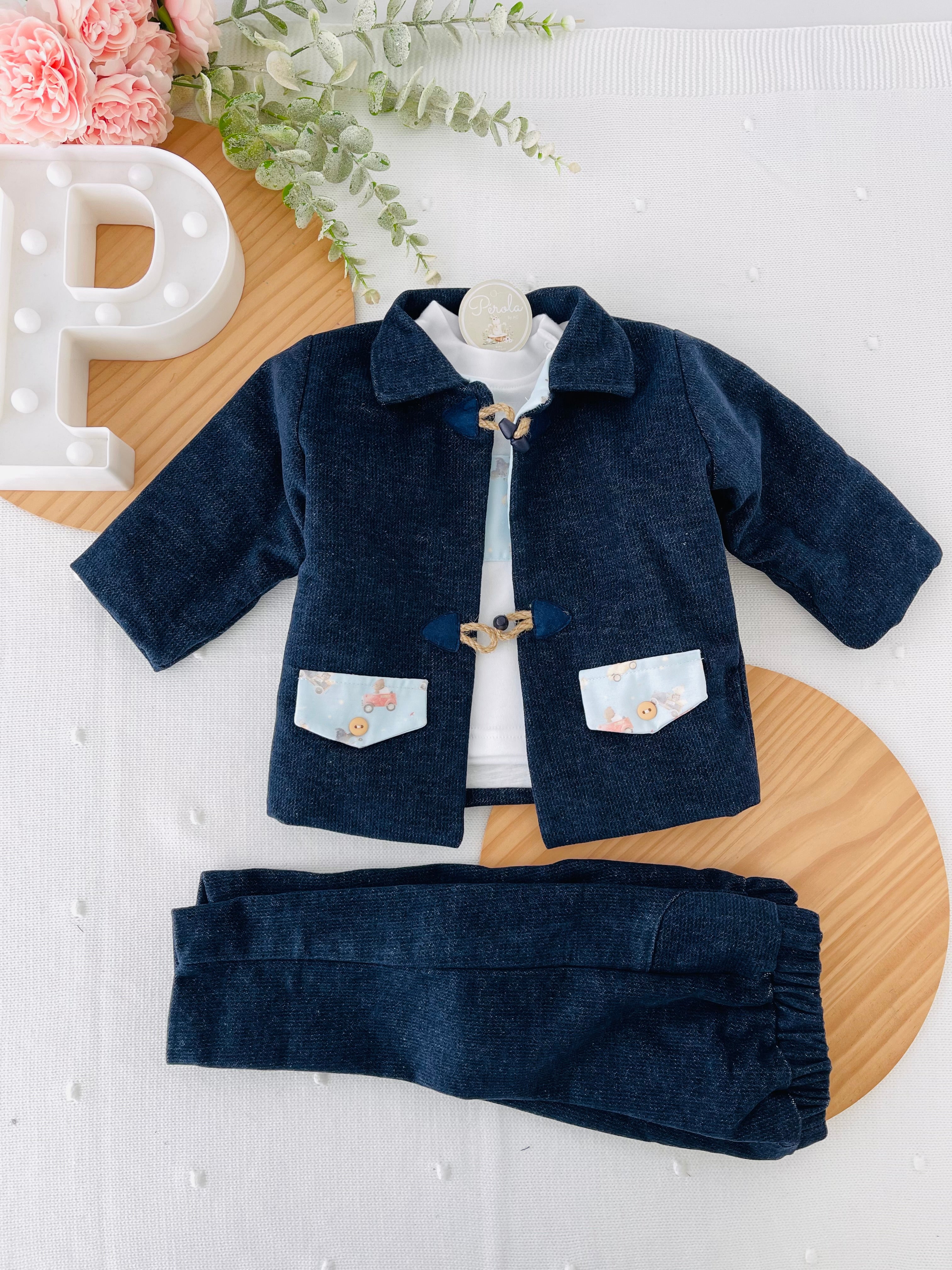 Conjunto menino 3 peças: casaco, calças e camisola