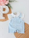 Conjunto jardineiras e camisola azul