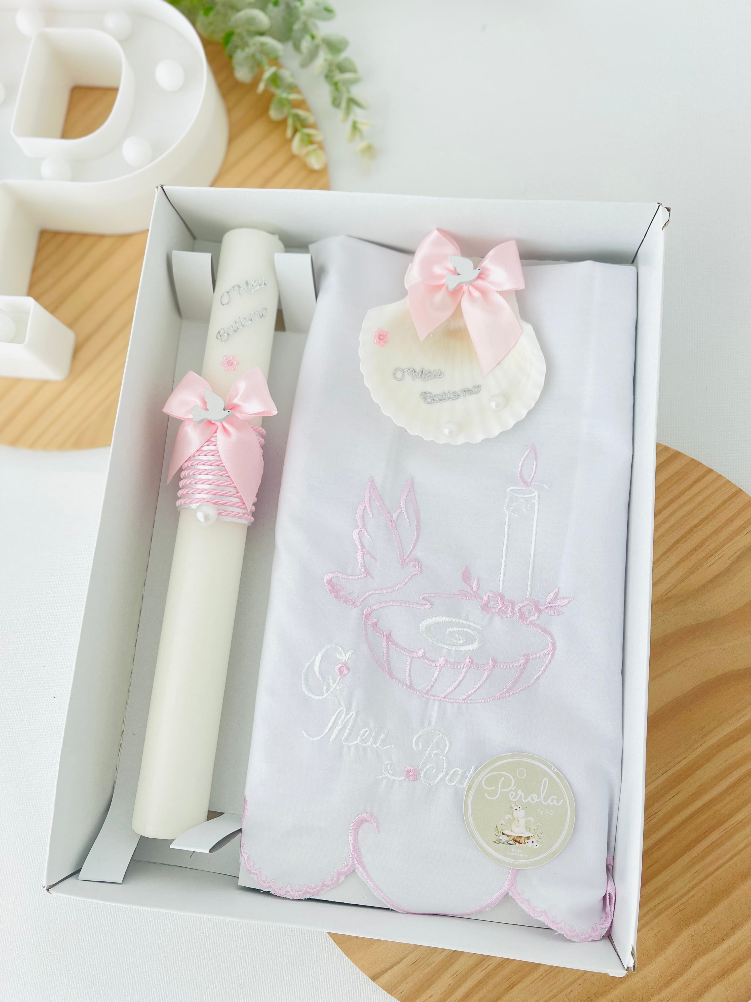 Conjunto para Batizado: vela, toalha e concha Batizado Pomba
