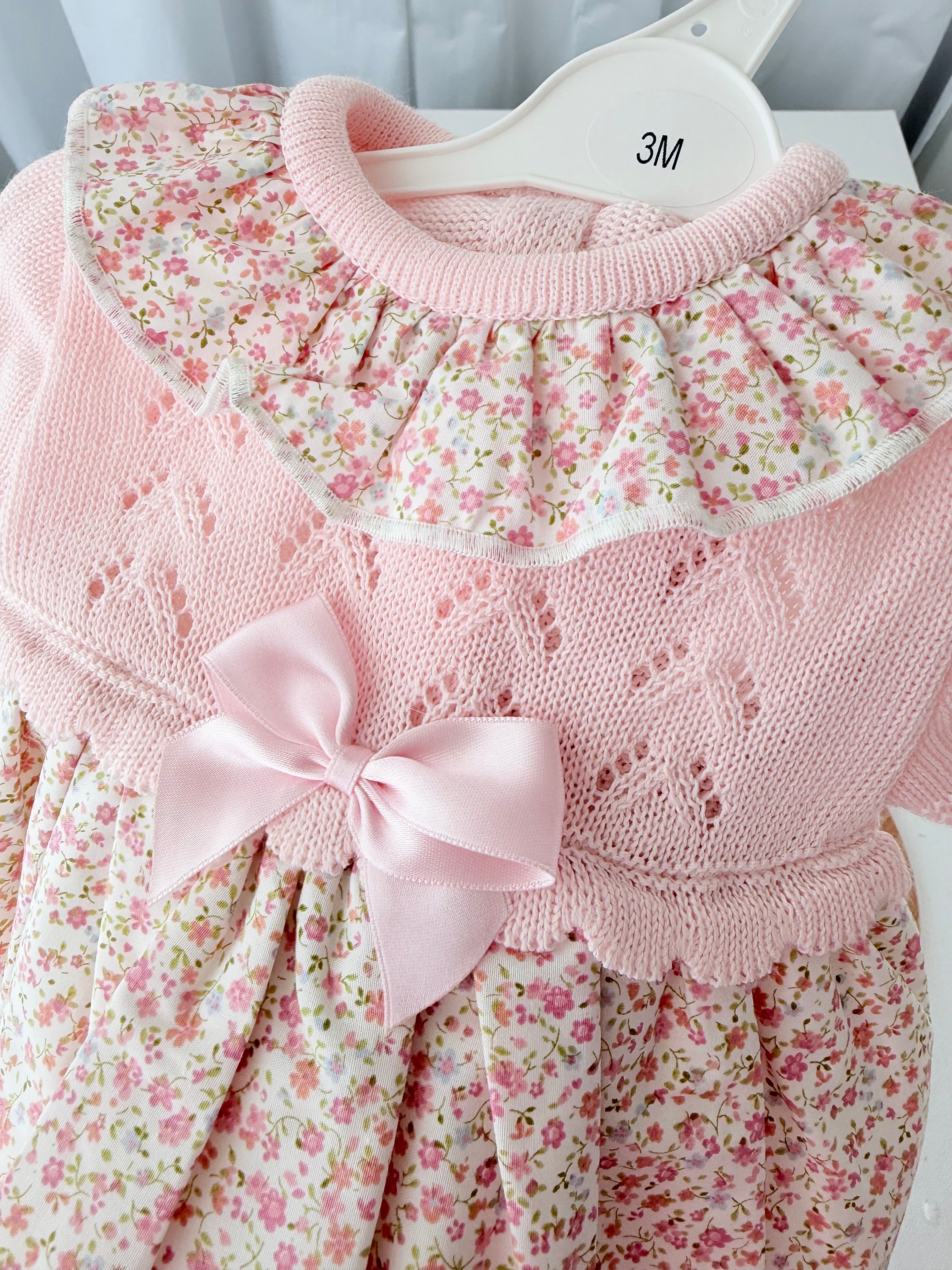 Vestido tema flores e laço 3-12M