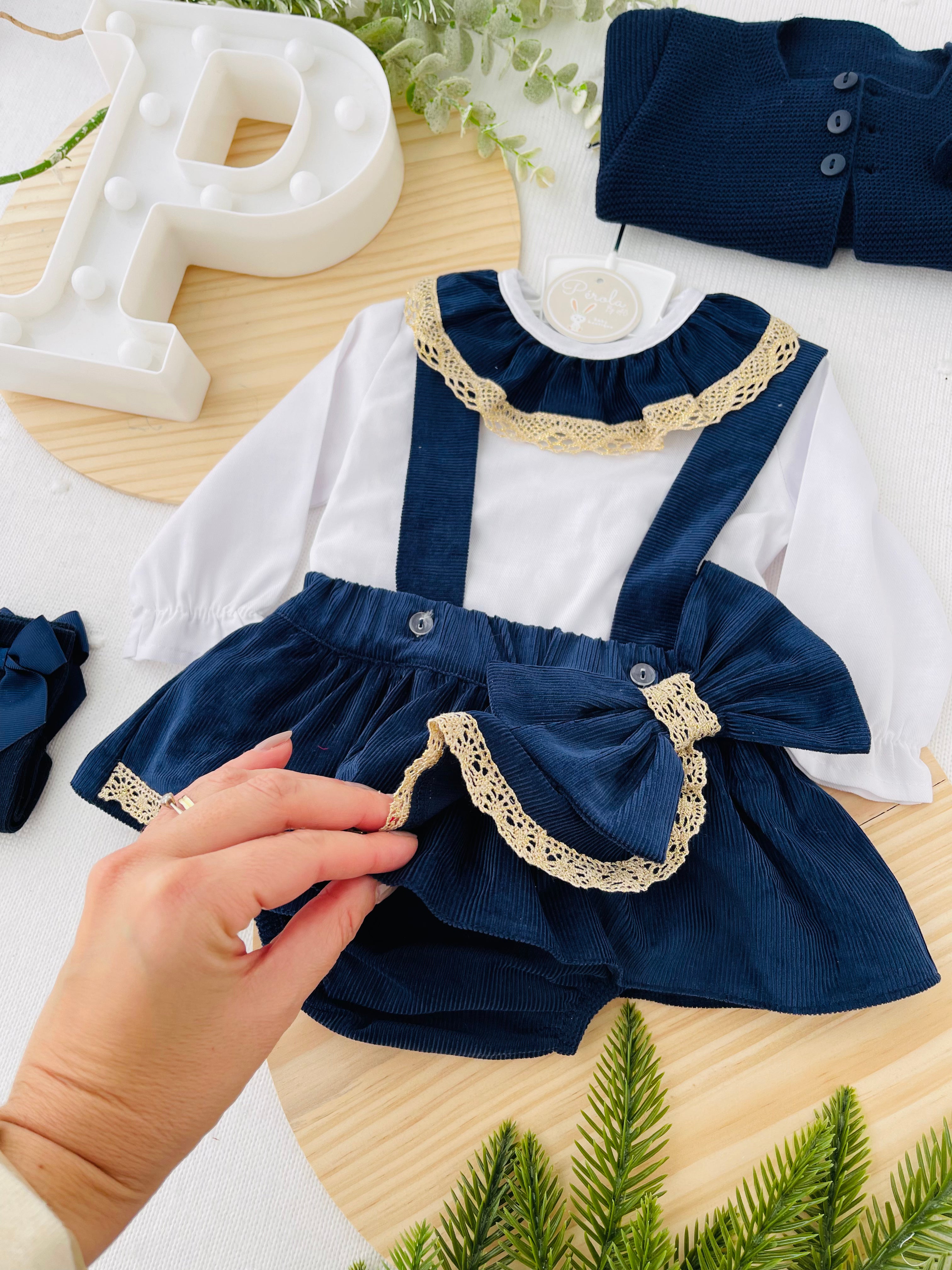 Conjunto renda dourada: blusa e saia com alças