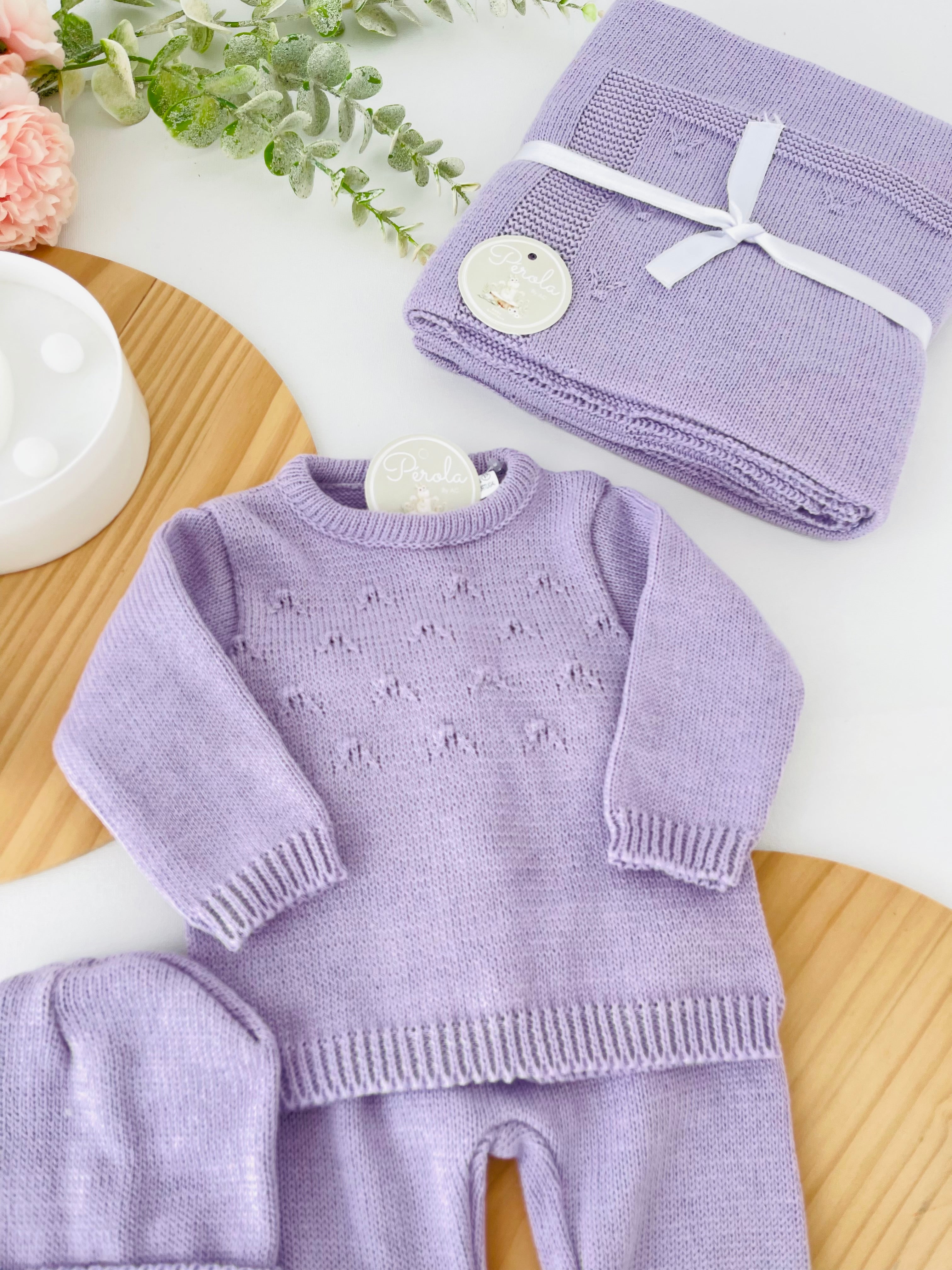 Pack Amorzinho ❤️ Saída de maternidade 4 peças: manta, camisola, calças e gorro