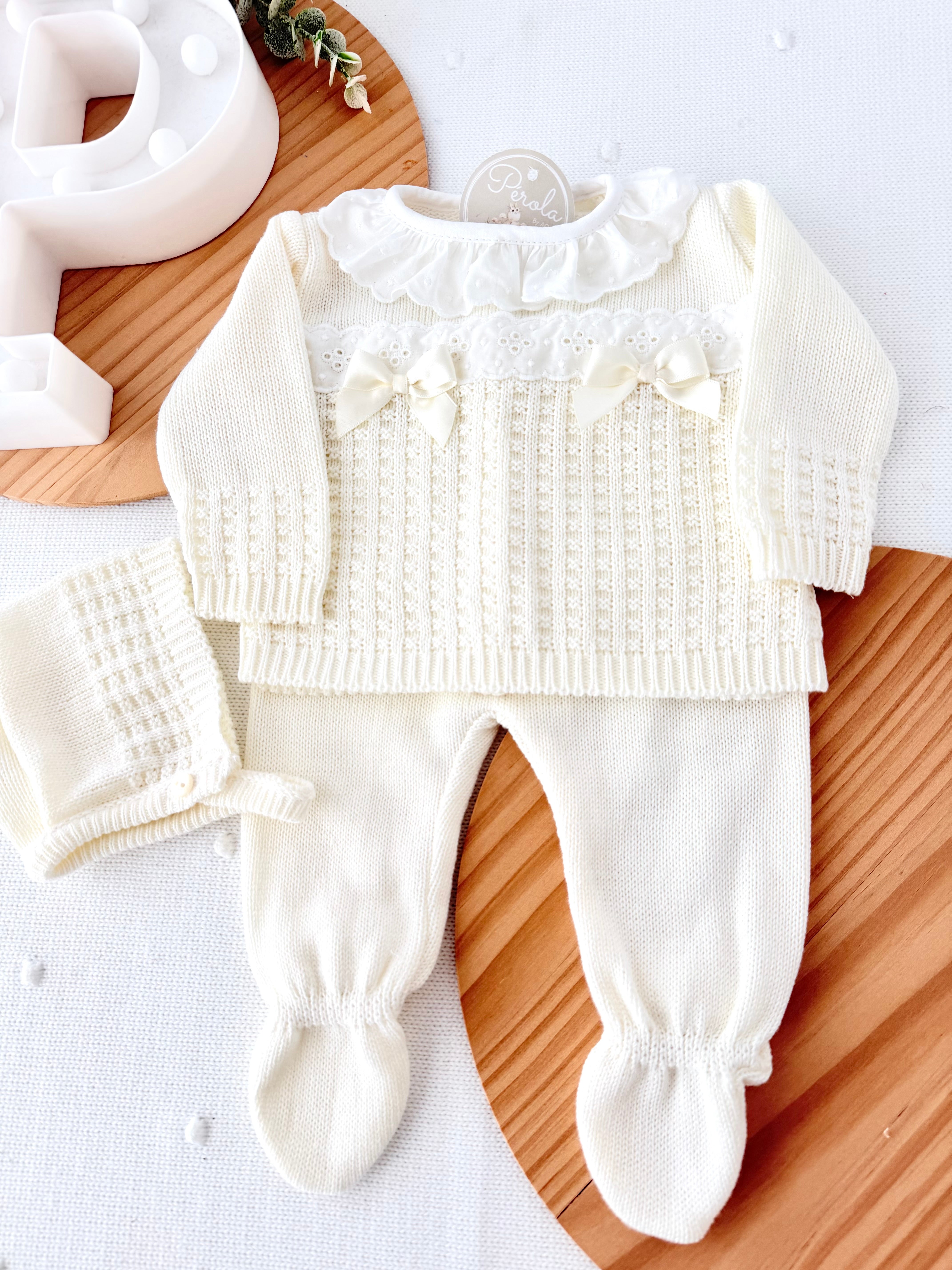 Conjunto rendinha: camisola, touca e calças Primavera Verão