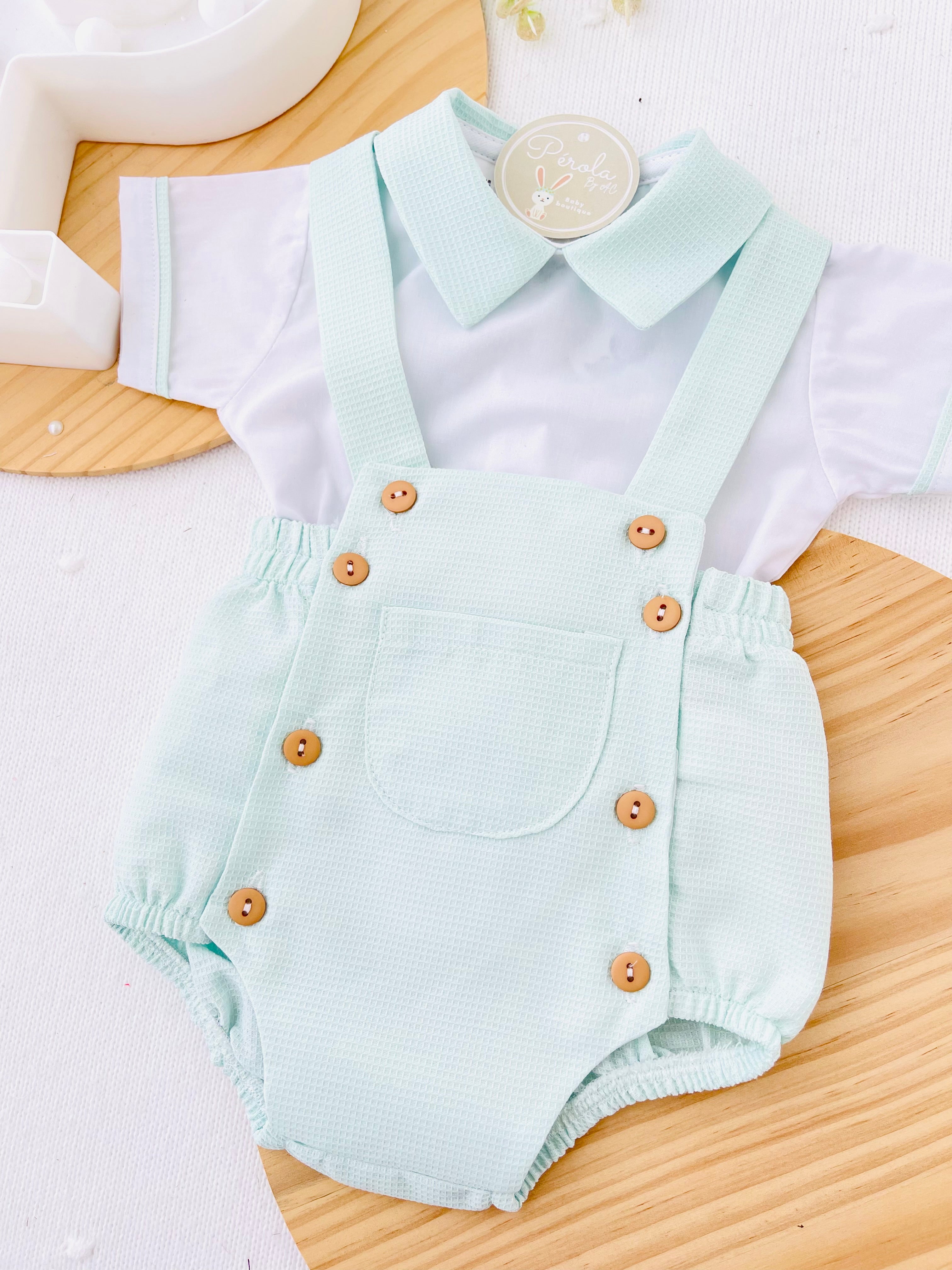 Conjunto menino verde água: fofo e camisa