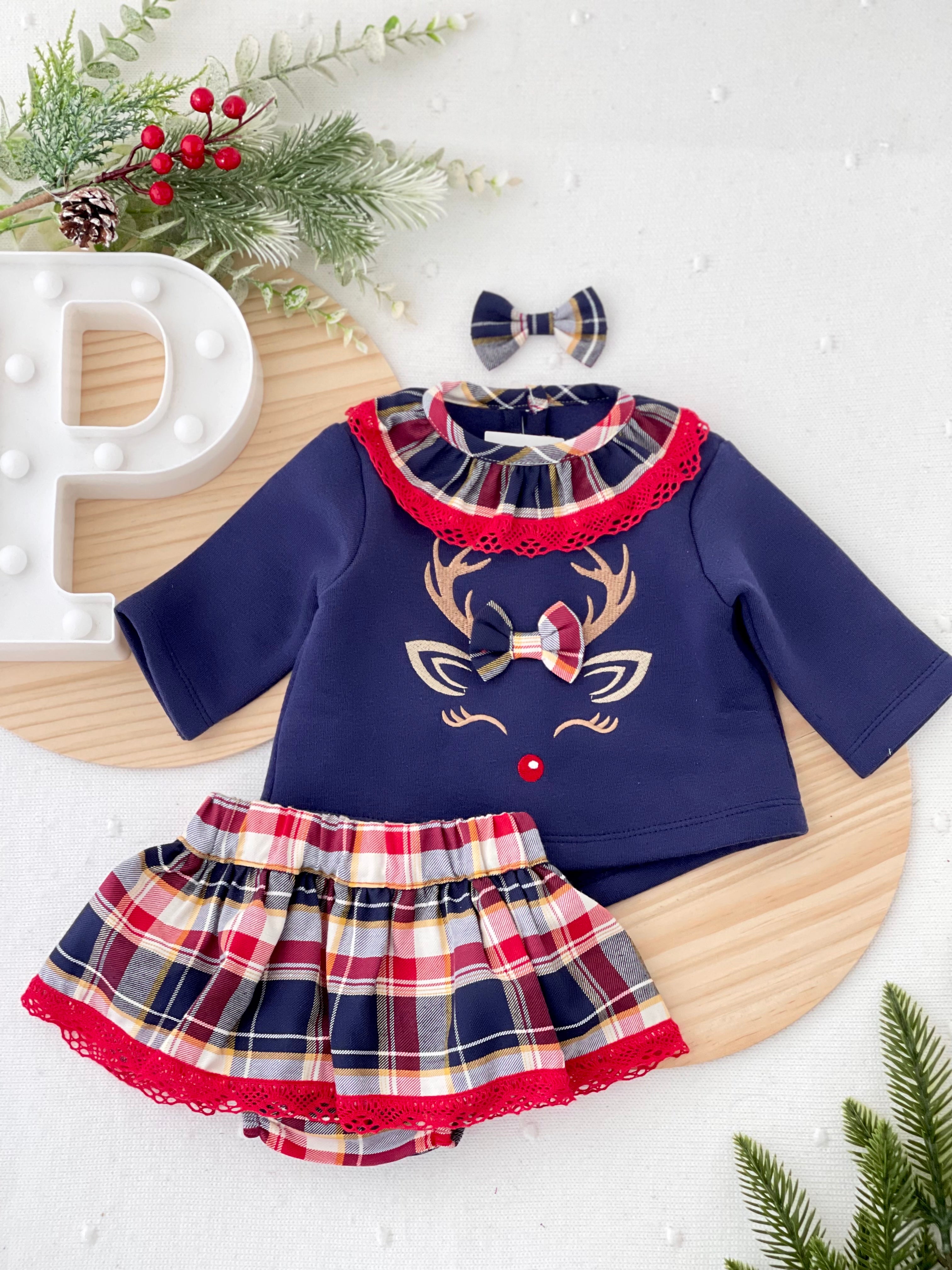 Conjunto Renas: gancho, camisola e saia/tapa fraldas