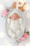 Conjunto princesinha de malha pérola com bordado inglês