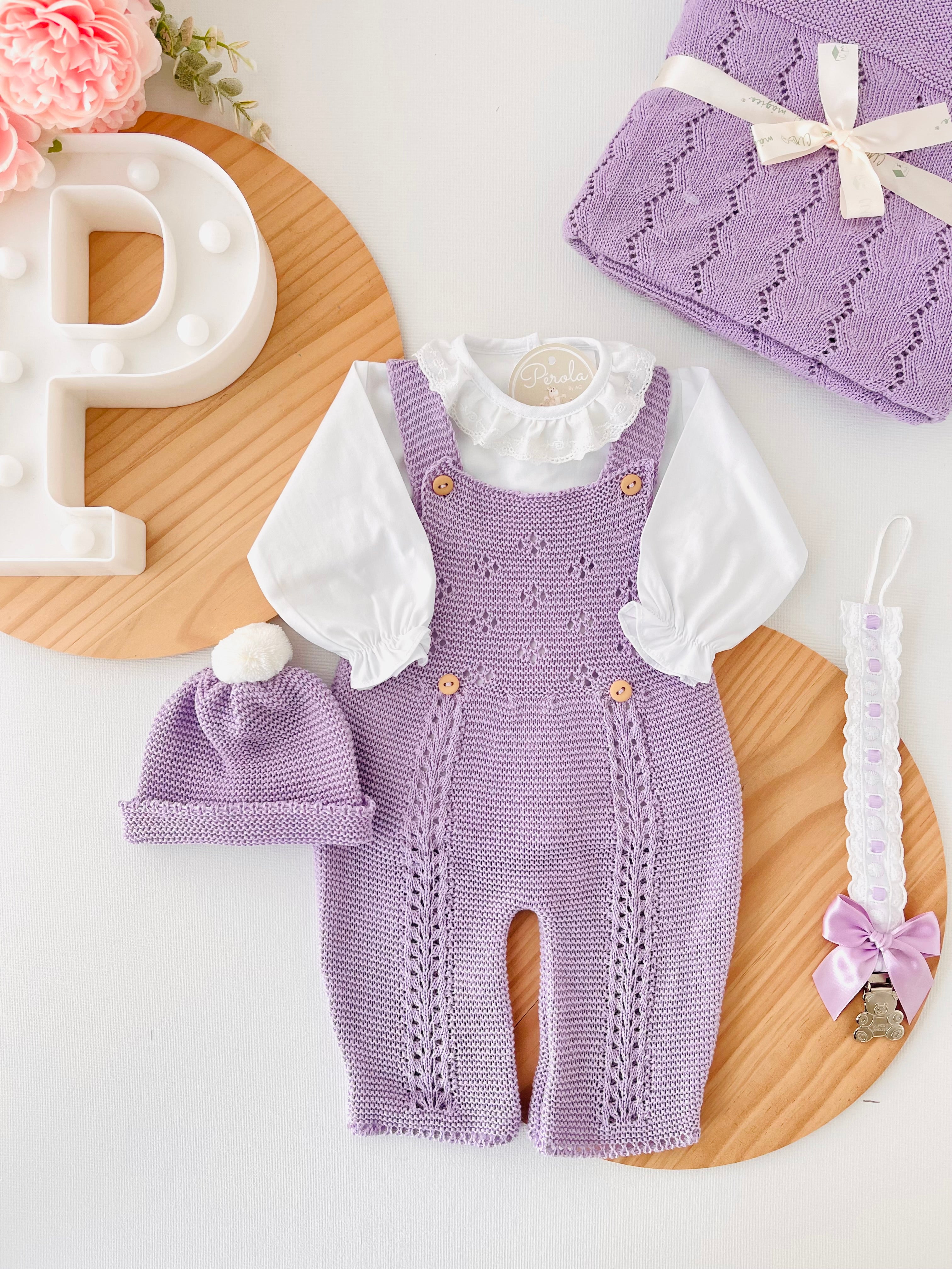 Saída de maternidade lilás: jardineiras, blusa e gorro 100% algodão Primavera/Verão