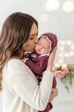 Conjunto princesinha de malha berinjela com bordado inglês