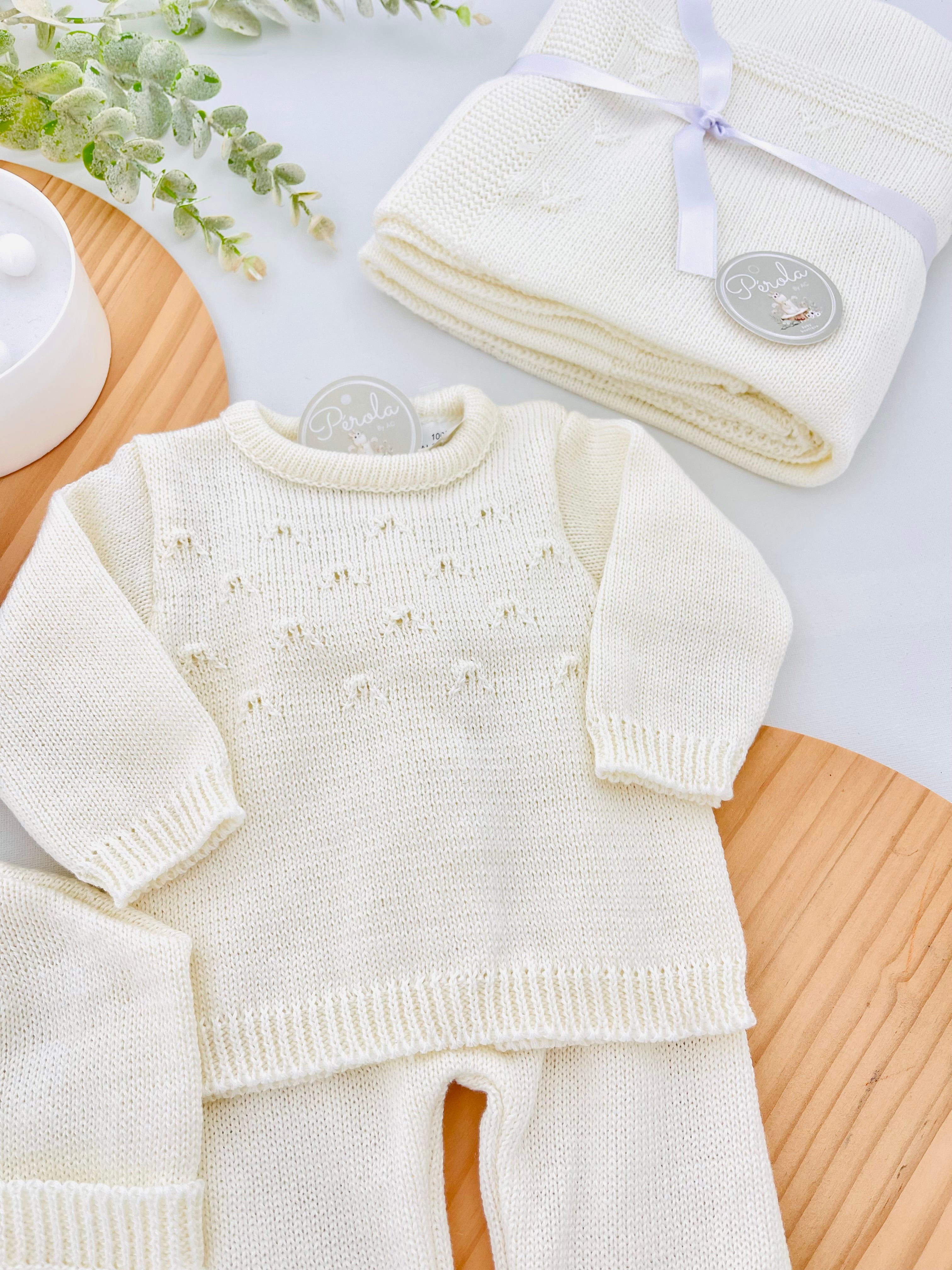 Pack Amorzinho ❤️ Saída de maternidade 4 peças: manta, camisola, calças e gorro