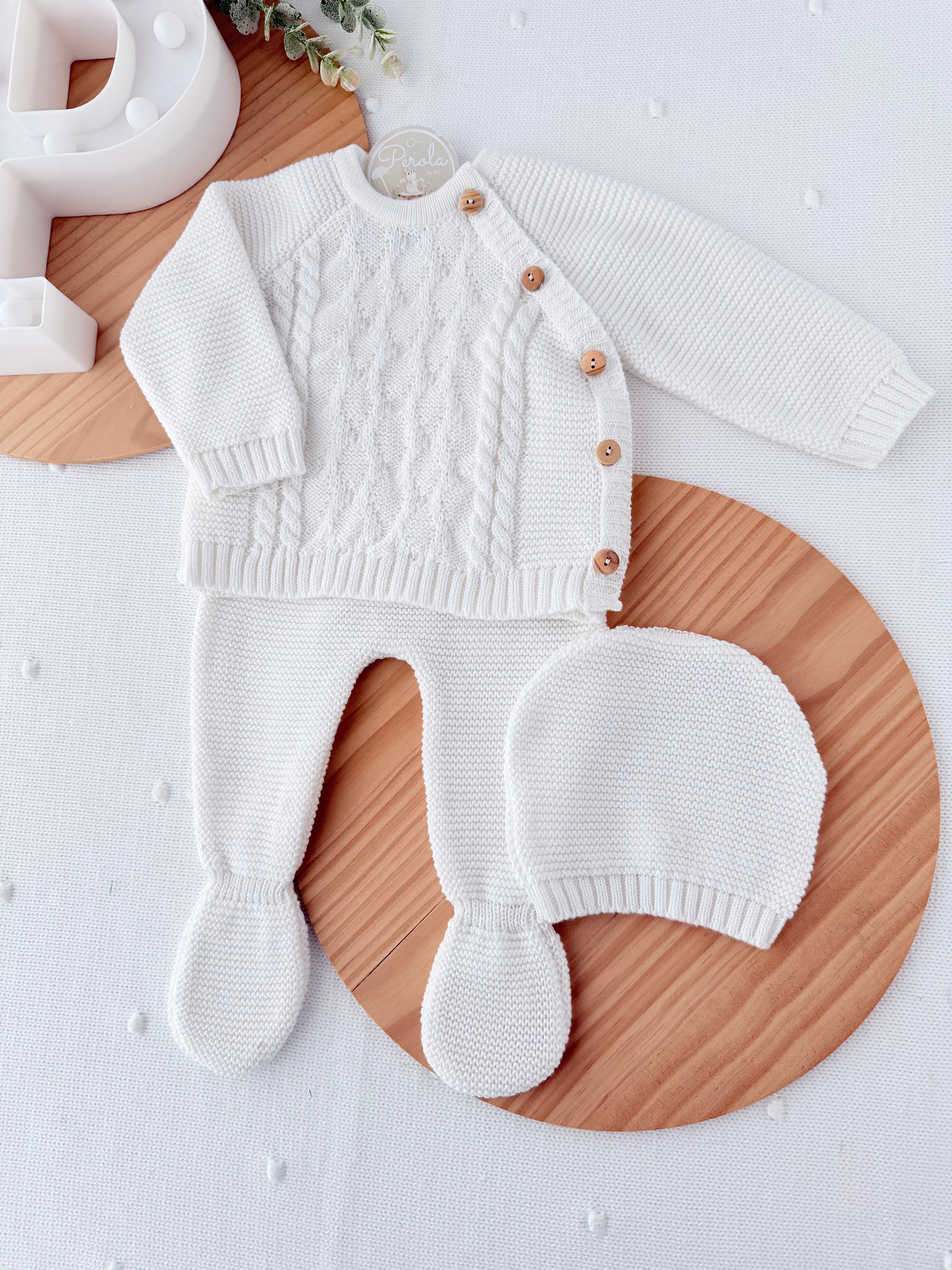Conjunto malha 100% algodão: camisola, calças e gorro