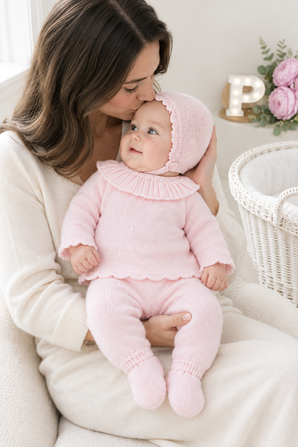 Conjunto doce ternura rosa : camisola , calças e touca