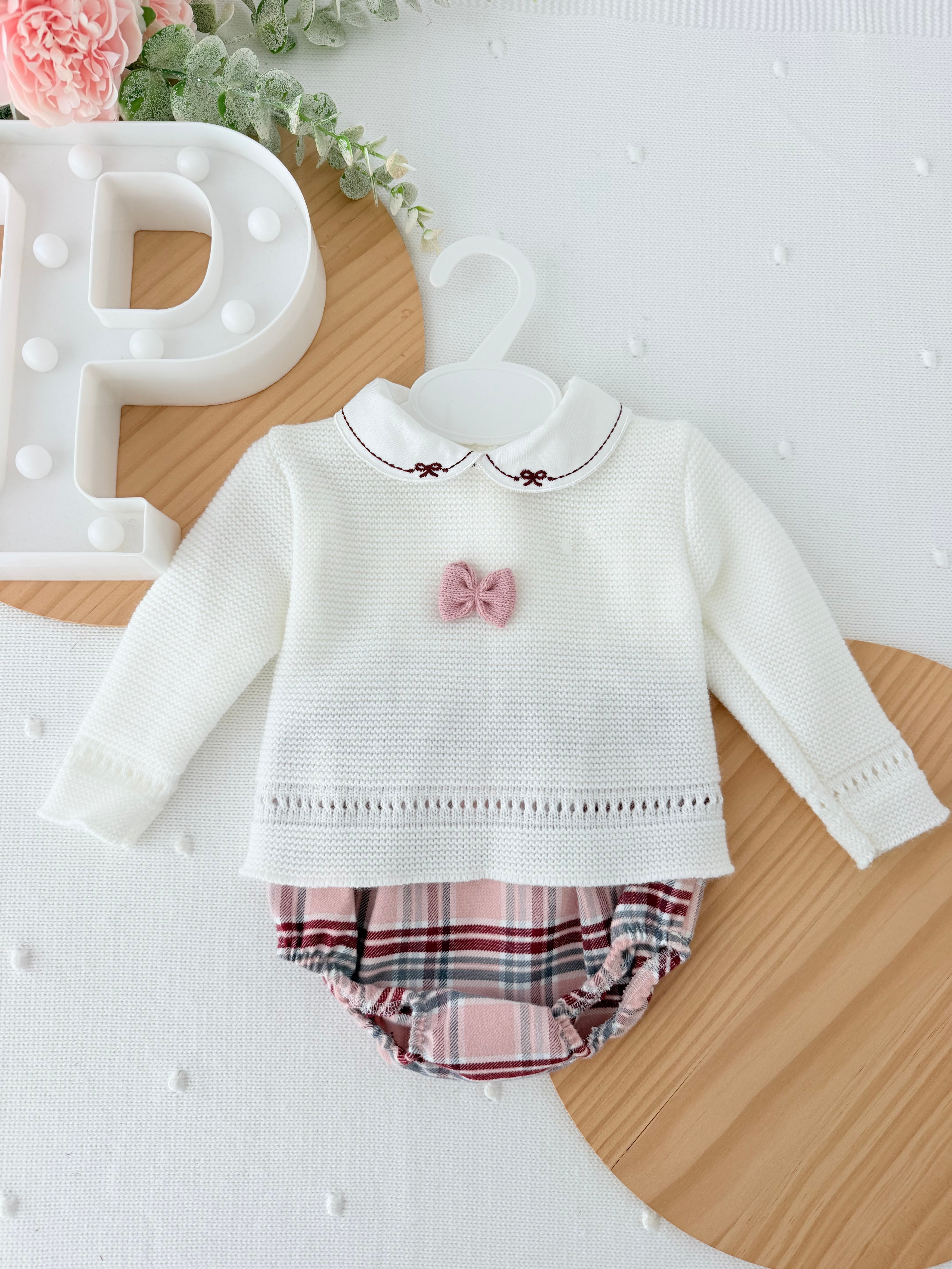 Conjunto rosa: camisola e tapa fraldas 1/3M