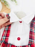 Conjunto menino xadrez vermelho e verde: Calções com alças e camisa