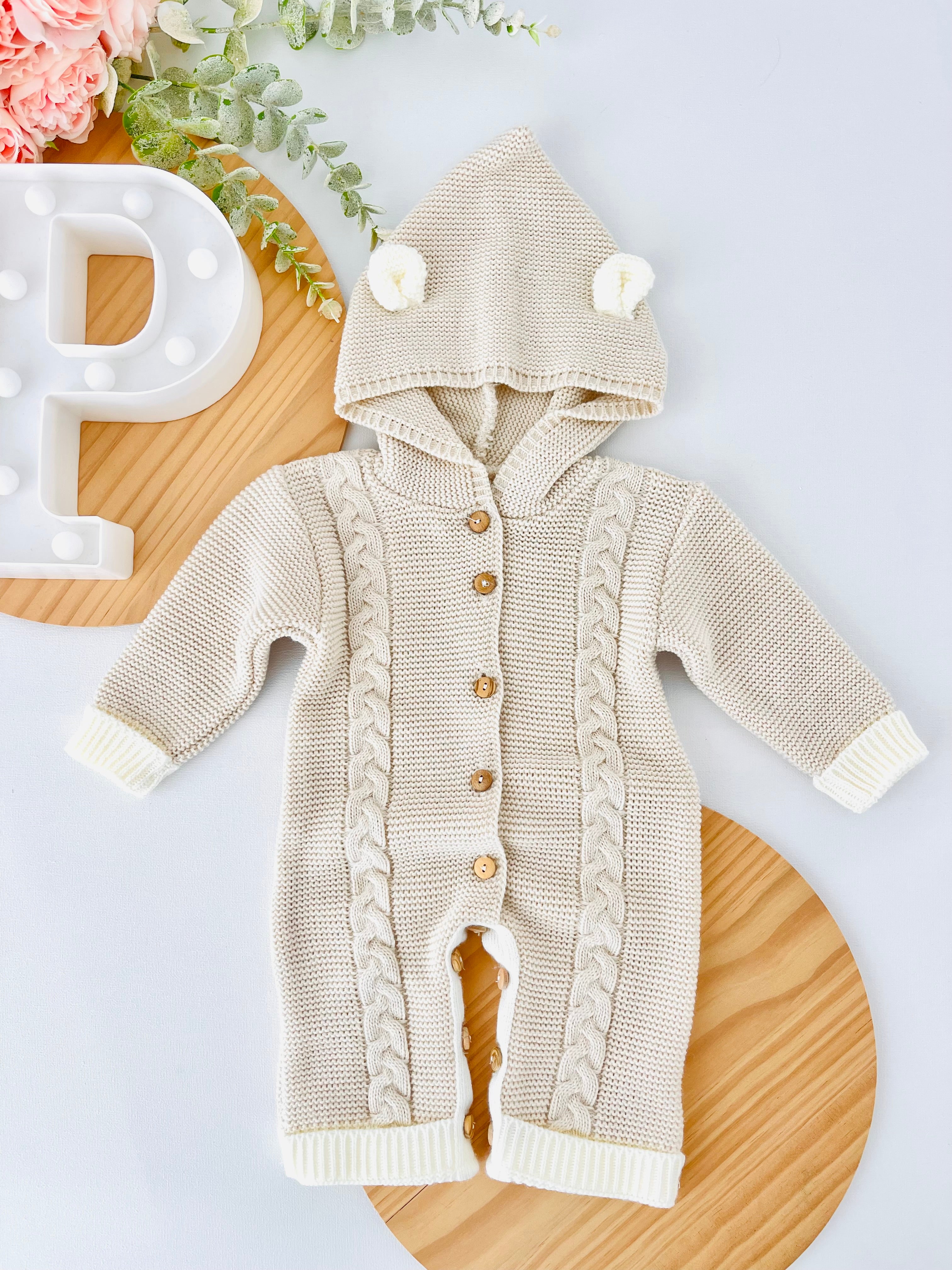 Macacão com orelhinhas unissexo