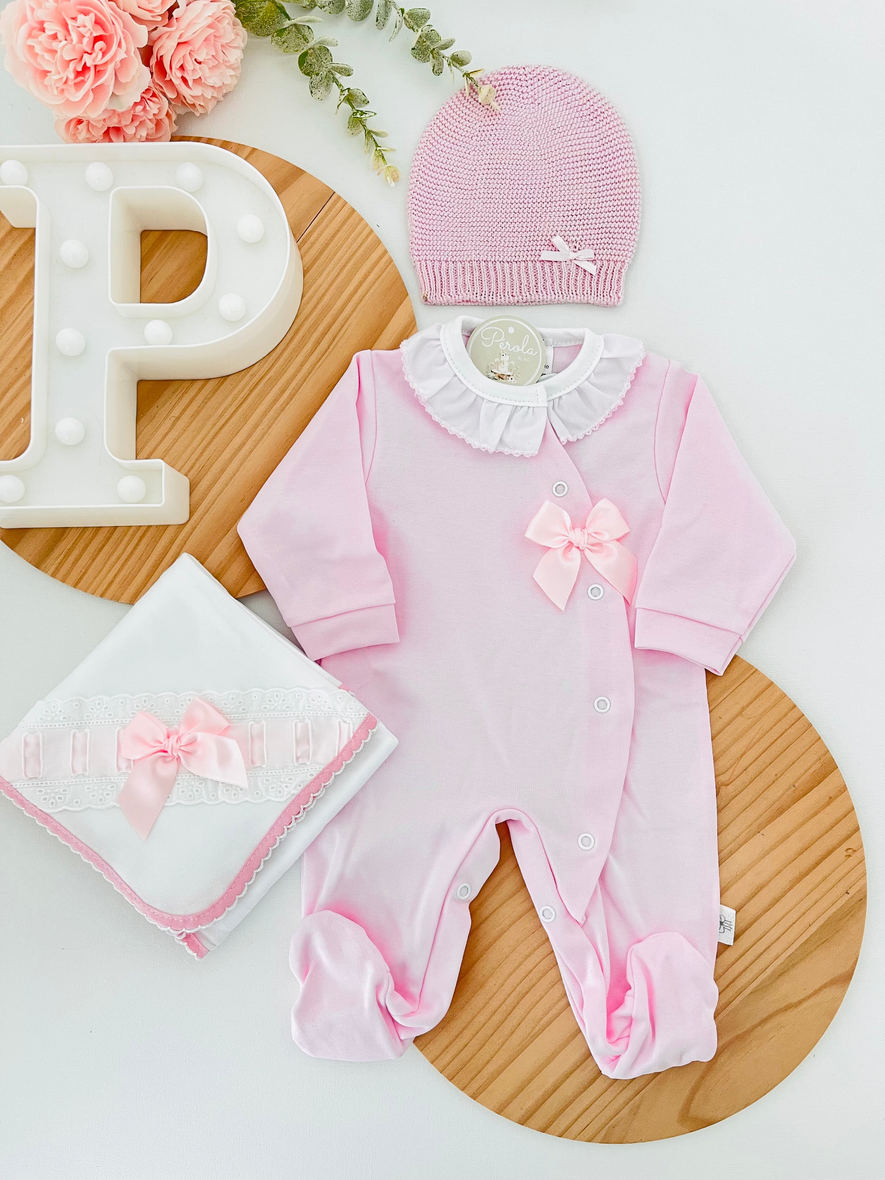 Pack 3 peças ROSA: Babygrow, gorro malha e fralda bordado inglês