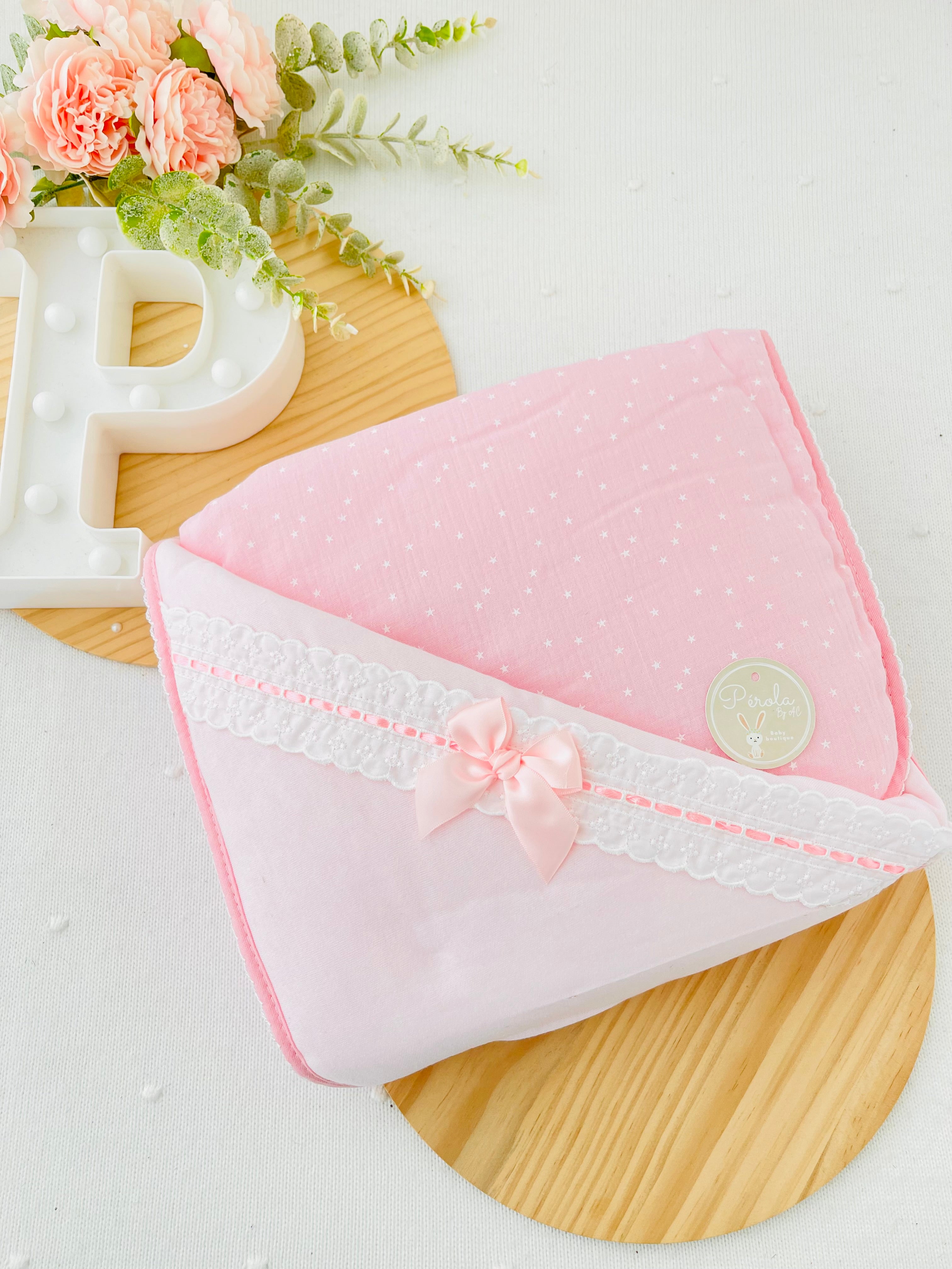 Manta estrelinhas em musselina com laço